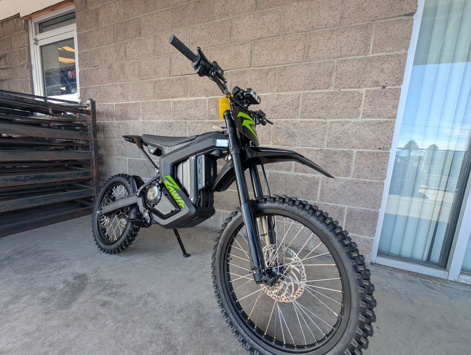 2025 Rawrr Inc Mantis X PRO Motorcycles Denver Colorado E0361