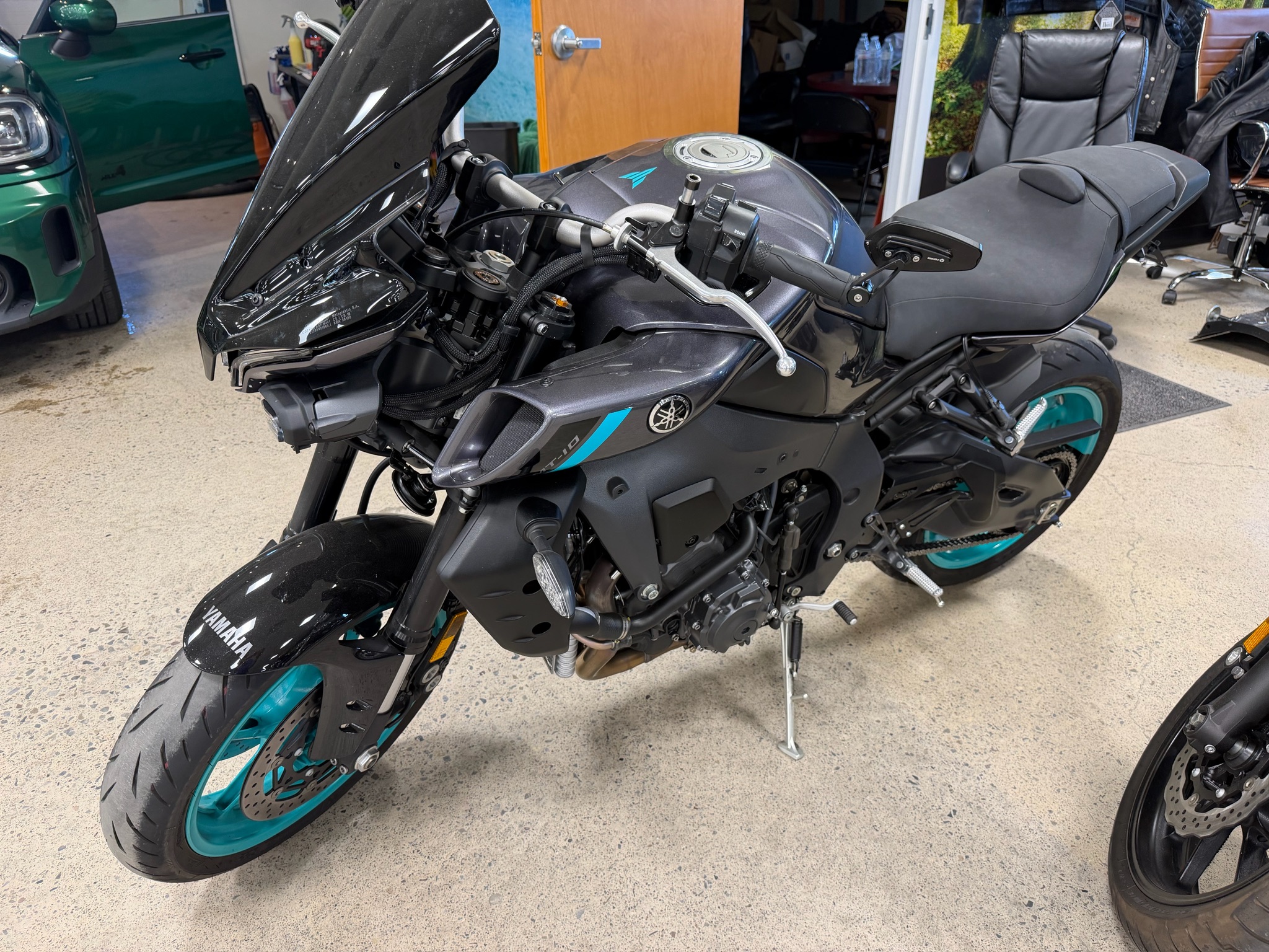 2024 Yamaha MT-10 4