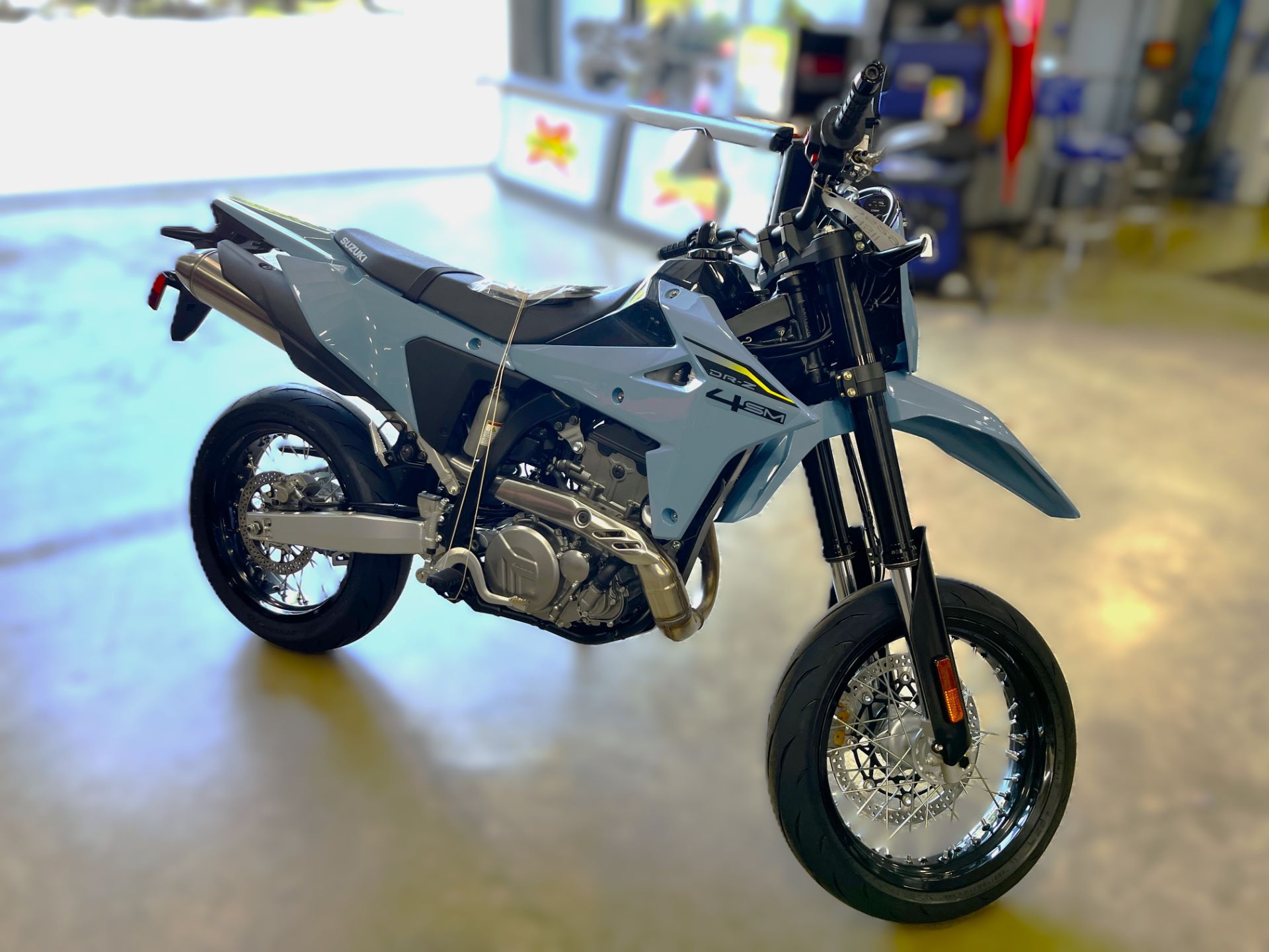 2025 Suzuki DR-Z4SM 1