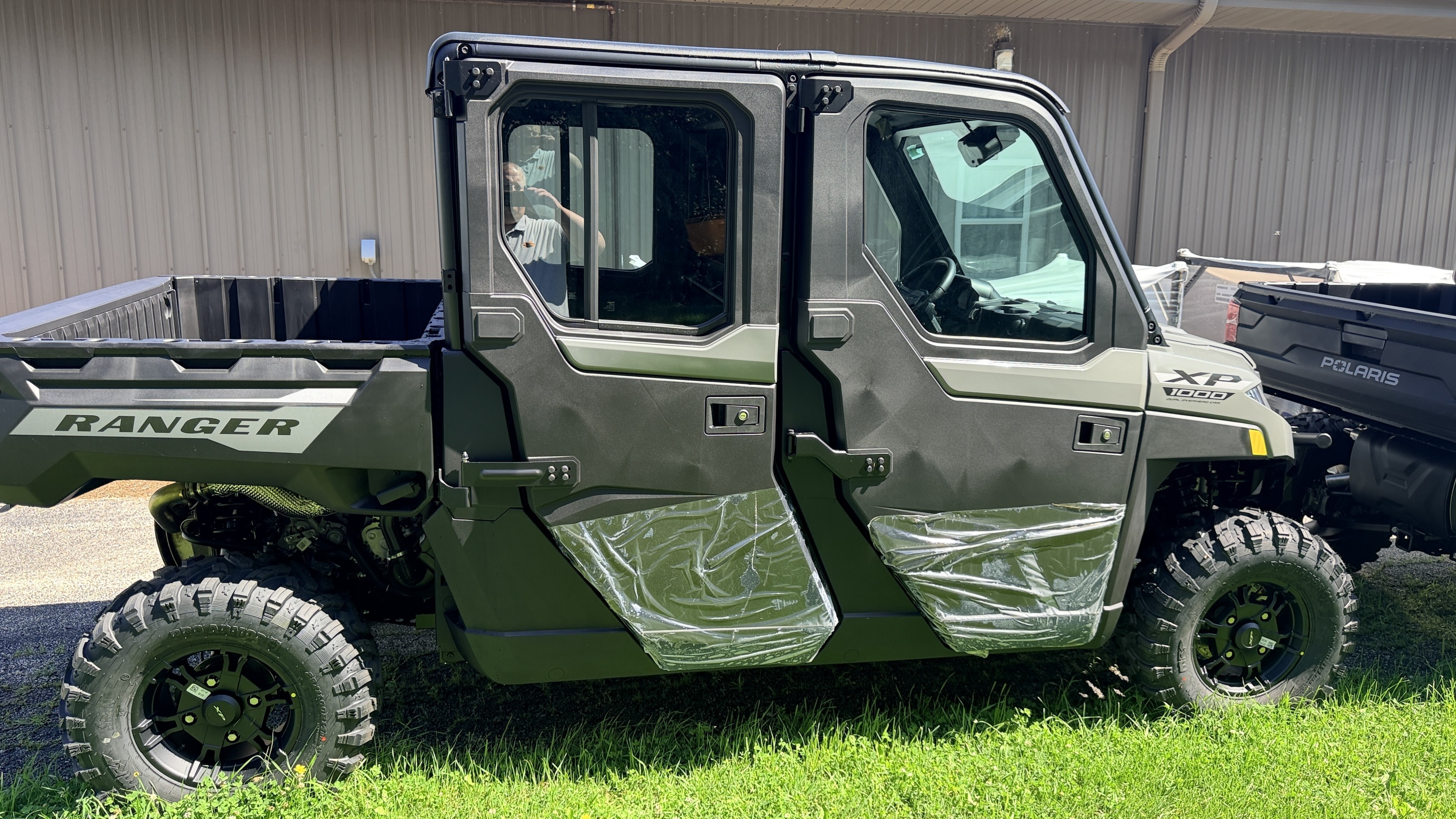 2027 Polaris Ranger Crew XP 1000 Cab 1