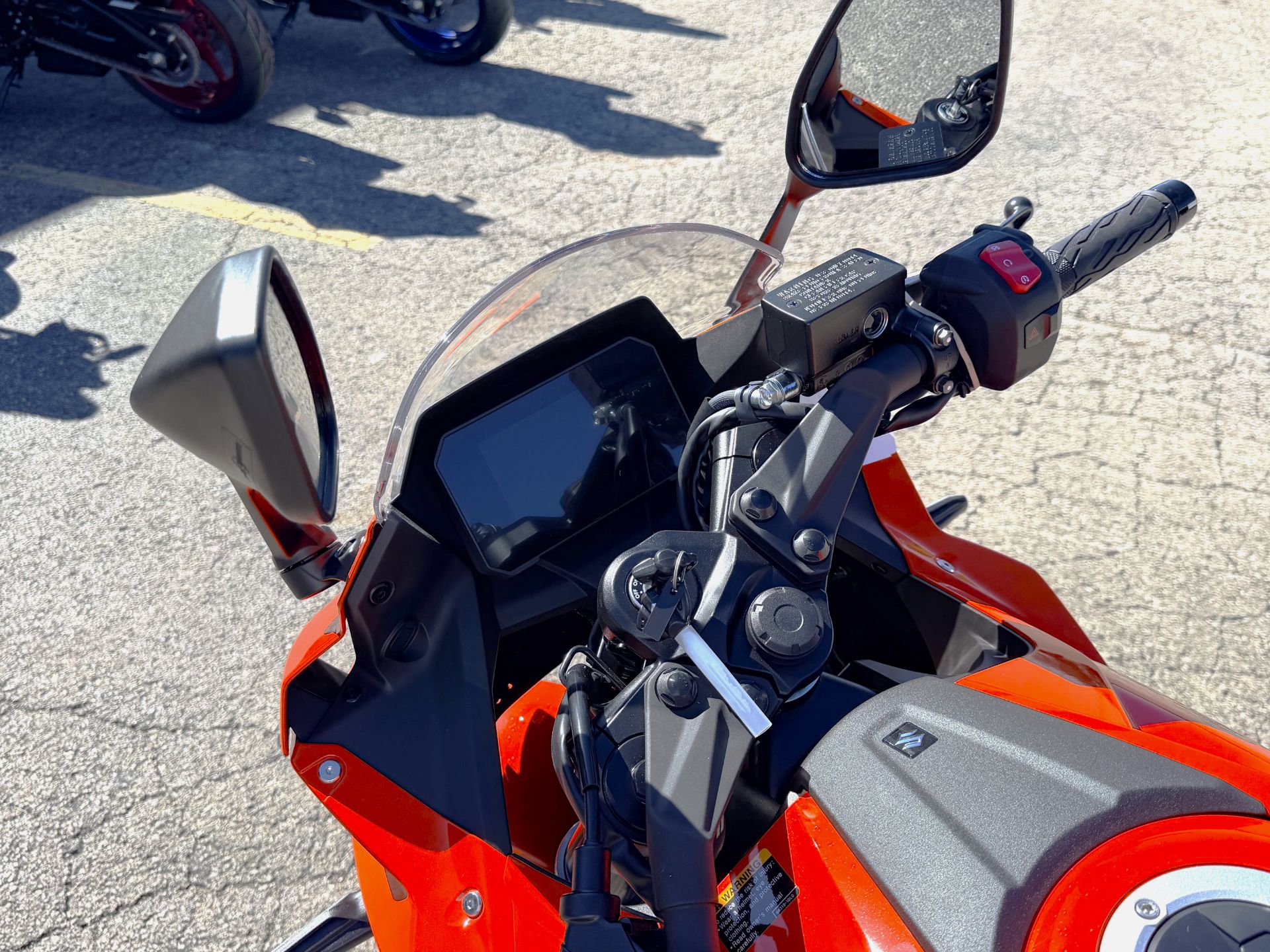 2026 Suzuki GSX-8R 6