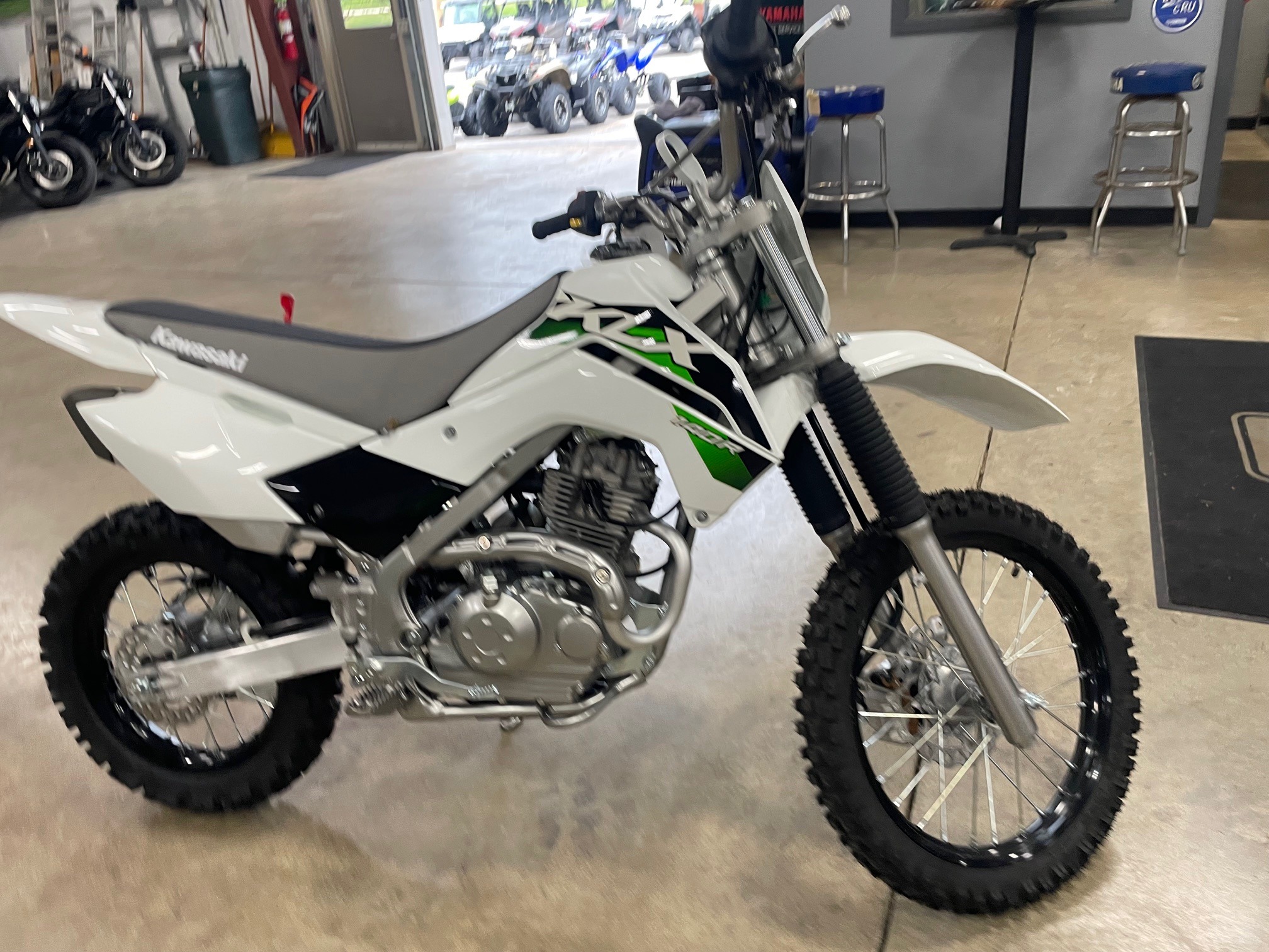 2026 Kawasaki KLX®140R 3