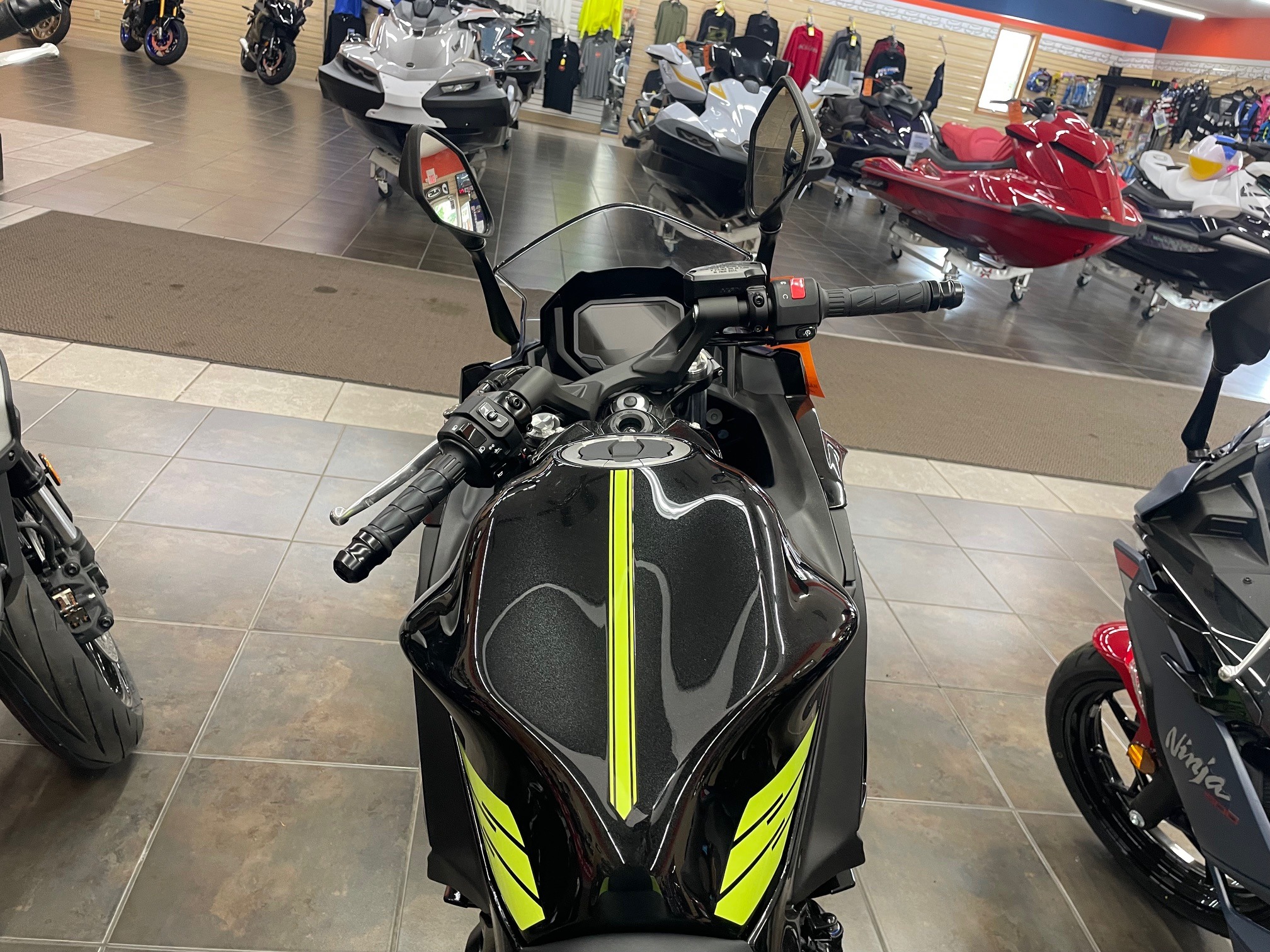 2026 Kawasaki Ninja® 650 ABS 3