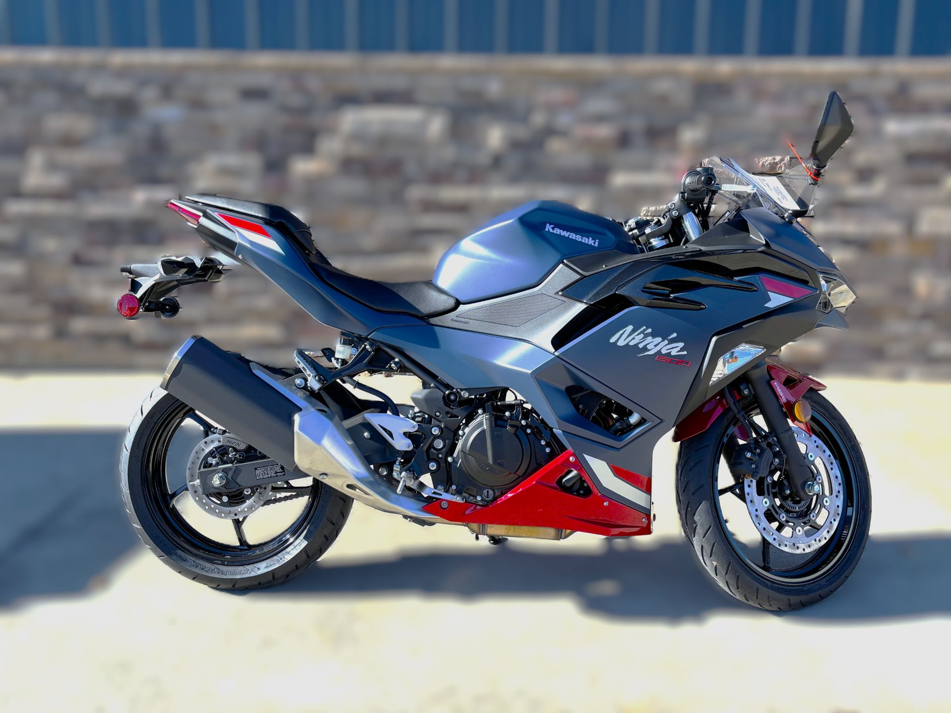 2026 Kawasaki Ninja® 500 ABS 9