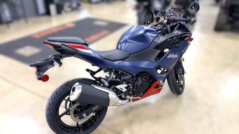 2026 Kawasaki Ninja® 500 ABS 7
