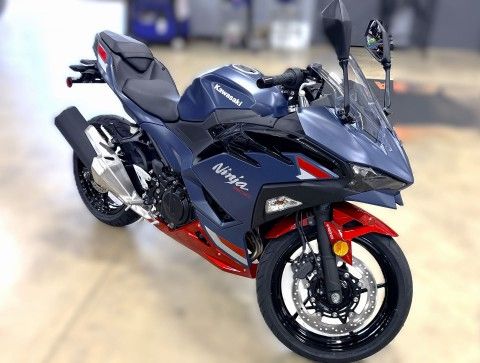 2026 Kawasaki Ninja® 500 ABS 1