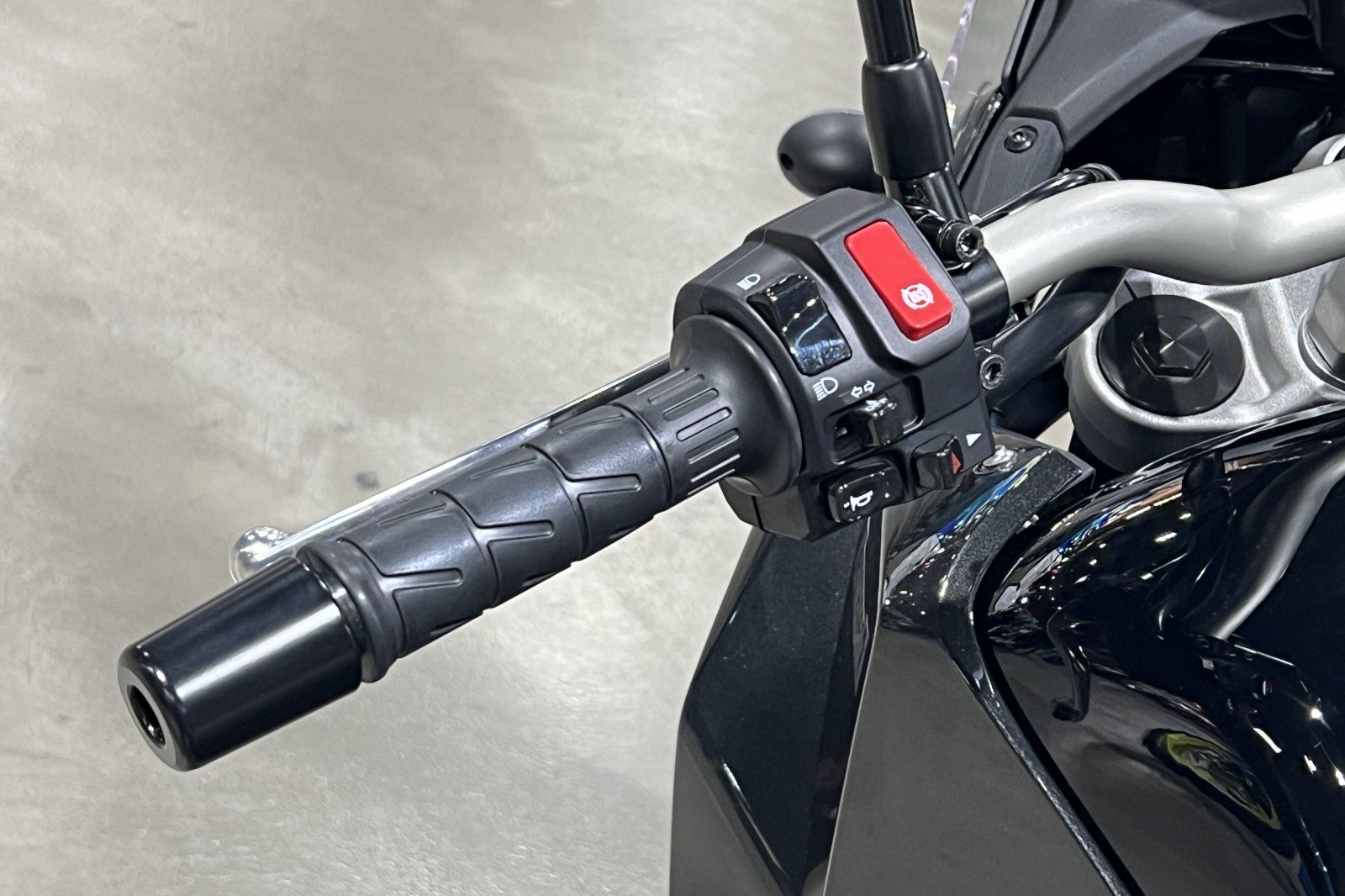 2026 Kawasaki KLE®500 ABS 12