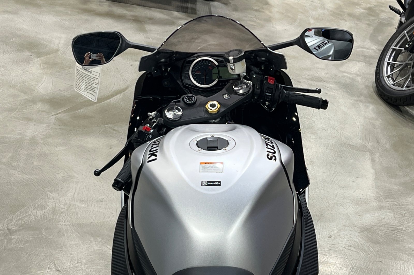 2026 Suzuki GSX-R600 11