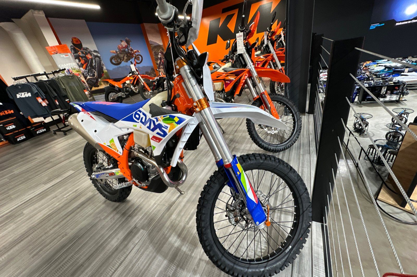 2026 KTM 500 EXC-F 6Days 3
