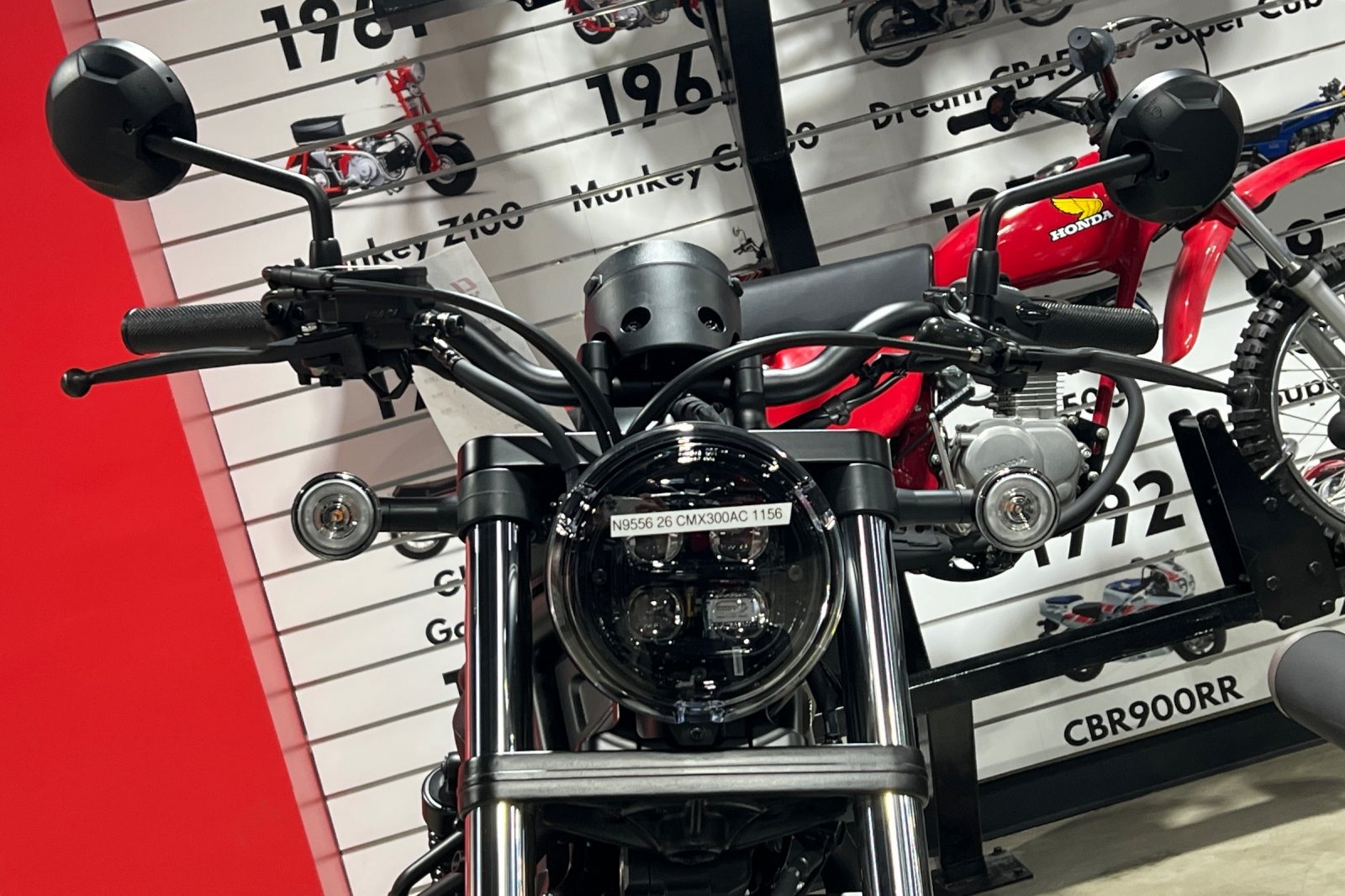 2026 Honda Rebel 300 E-Clutch 6