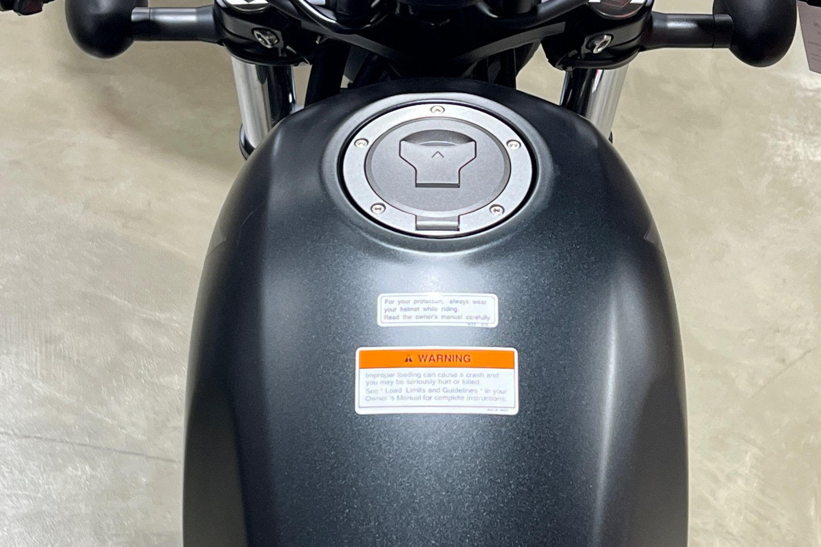 2026 Honda Rebel 300 E-Clutch 8