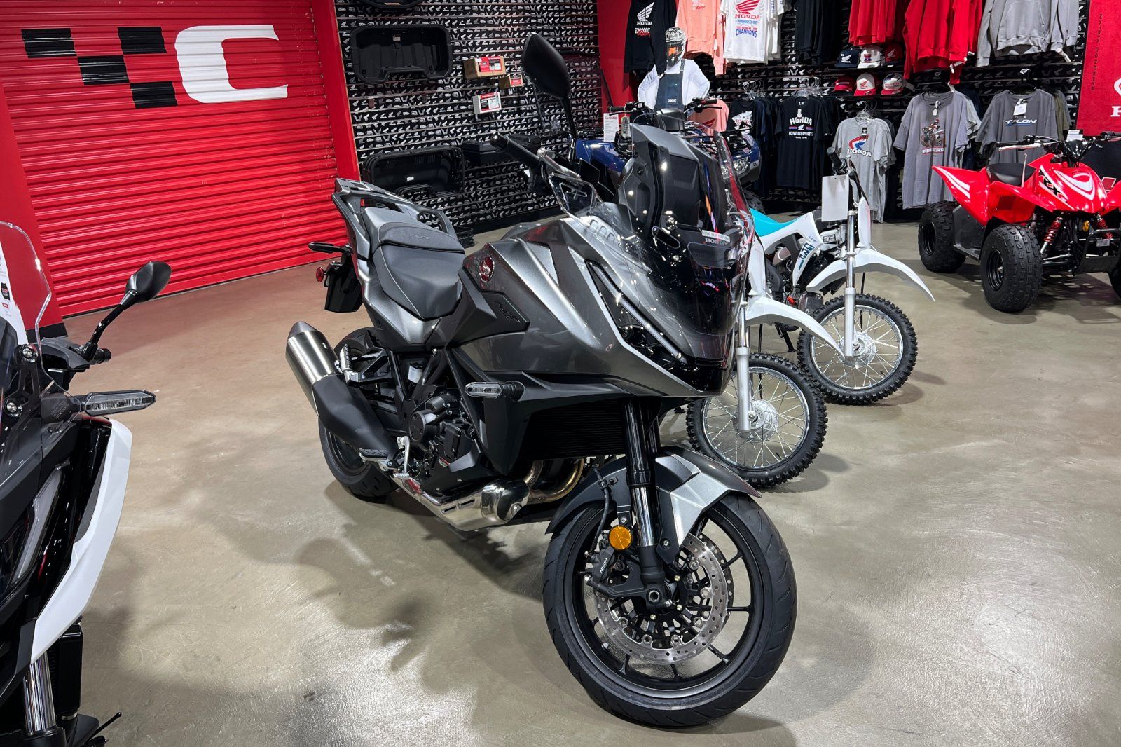 2026 Honda NT1100 DCT 3