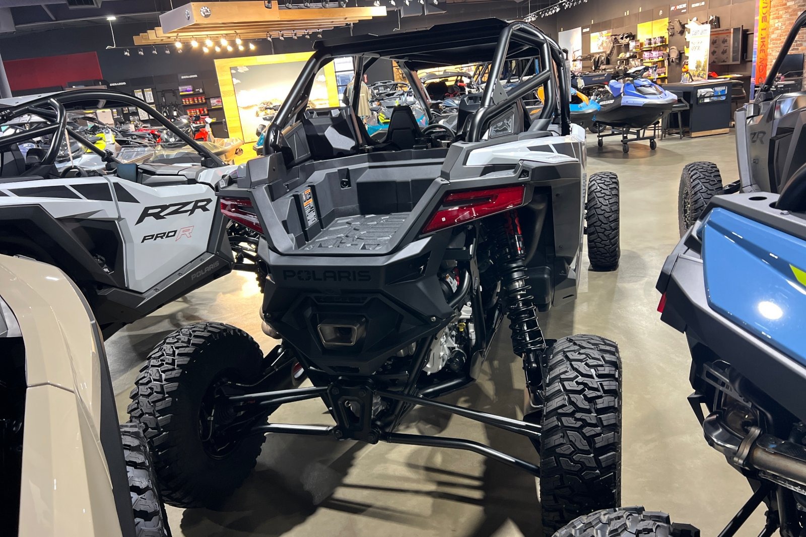 2026 Polaris RZR Pro R 4 Ultimate 5