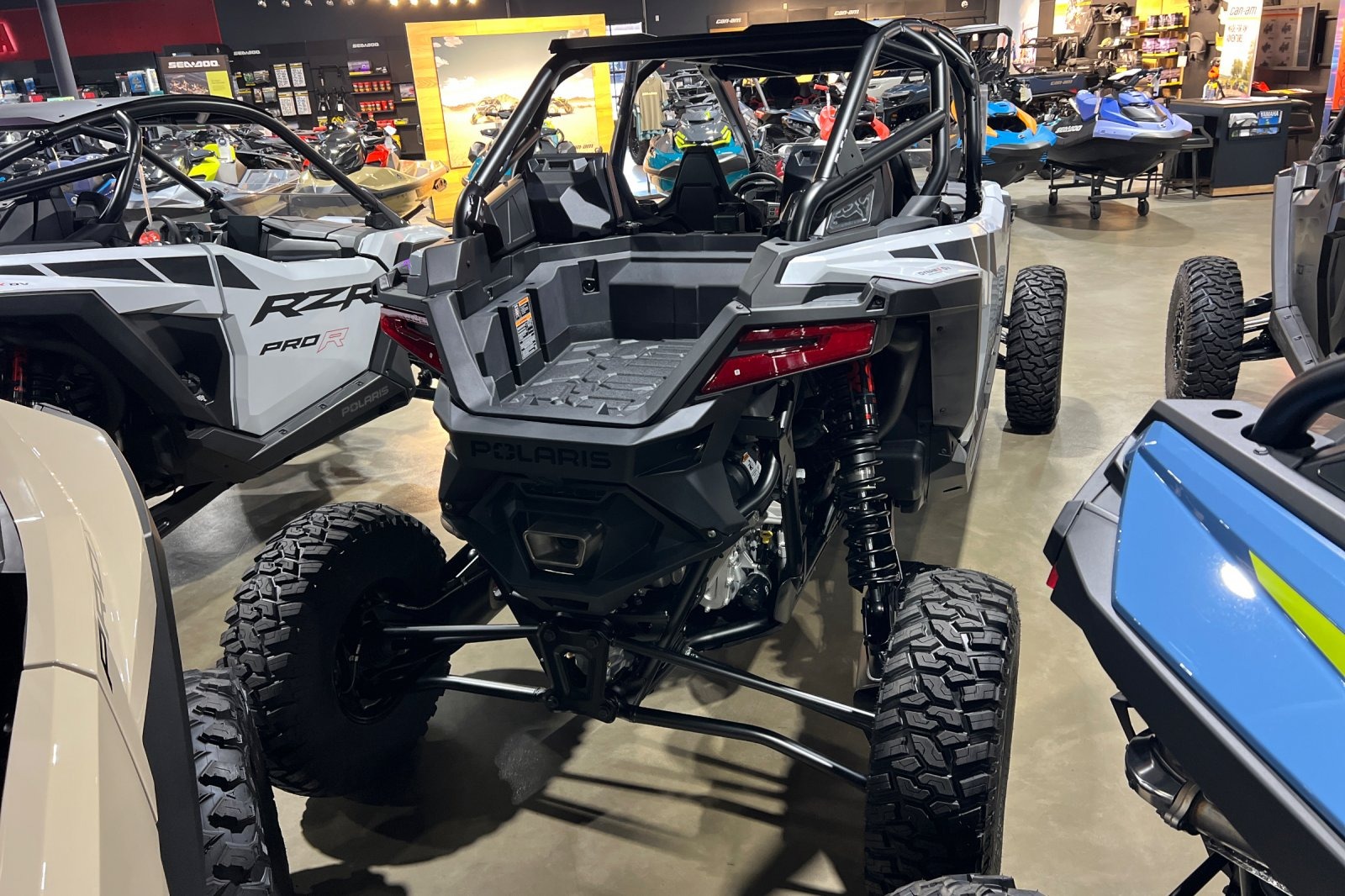 2026 Polaris RZR Pro R 4 Ultimate 6