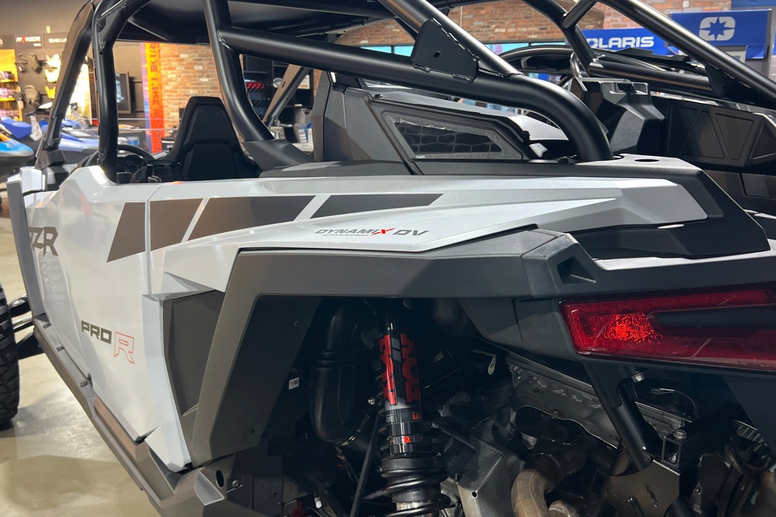 2026 Polaris RZR Pro R 4 Ultimate 10
