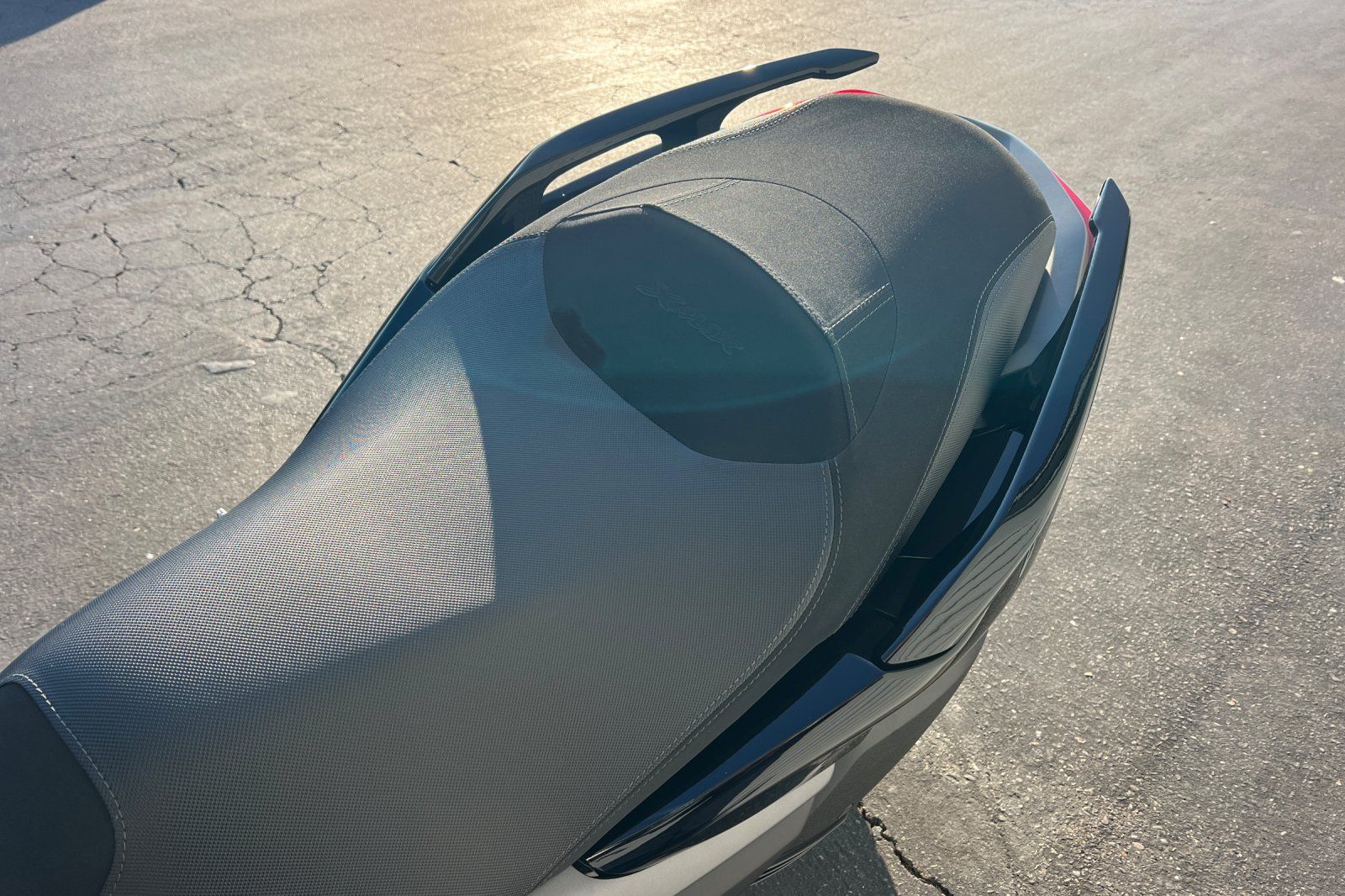 2025 Yamaha XMAX 8