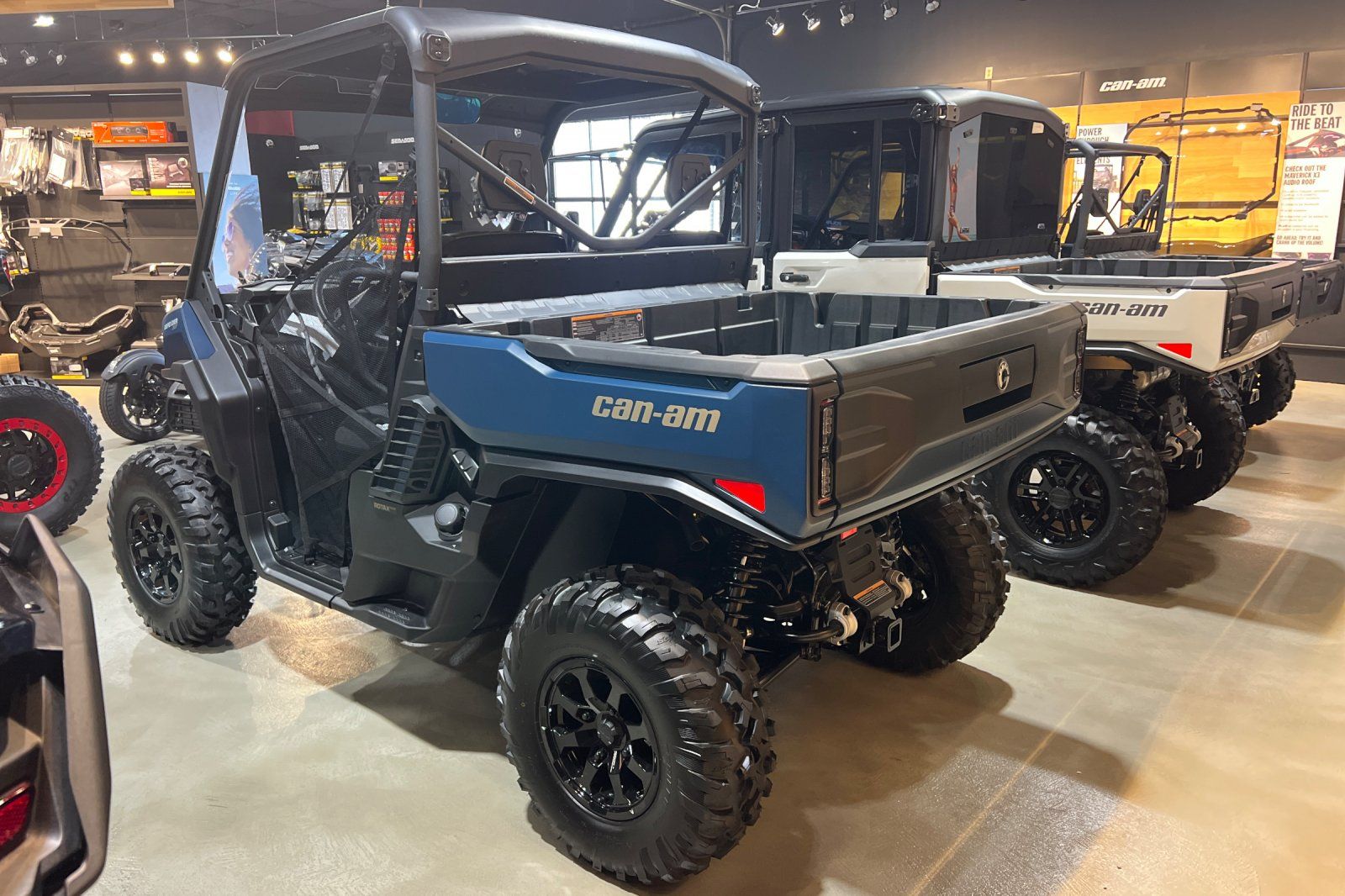 2026 Can-Am™ Defender XT HD11 with 10.25 in. touchscreen displa 5