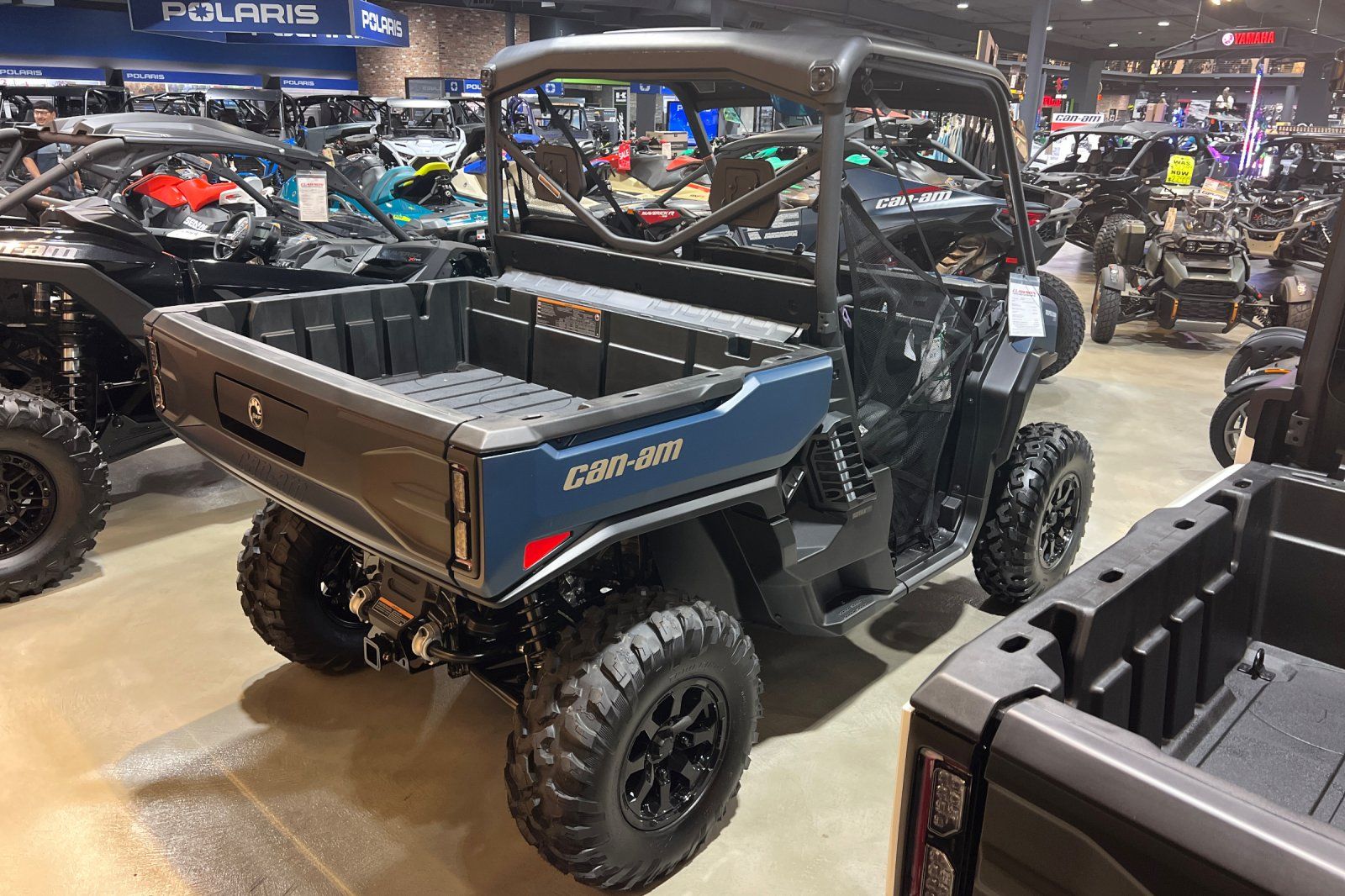 2026 Can-Am™ Defender XT HD11 with 10.25 in. touchscreen displa 6