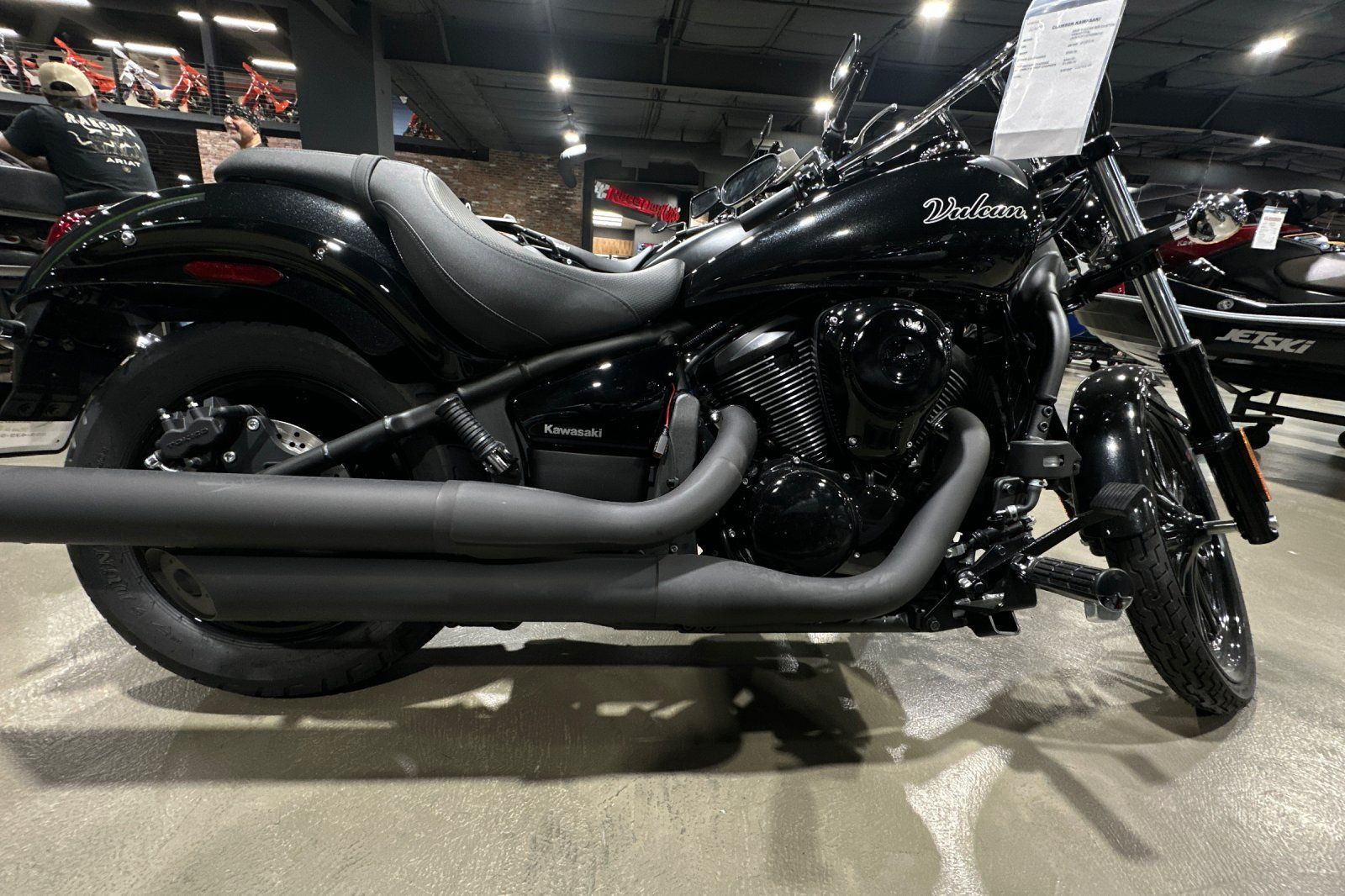 2026 Kawasaki Vulcan® 900 Custom 2