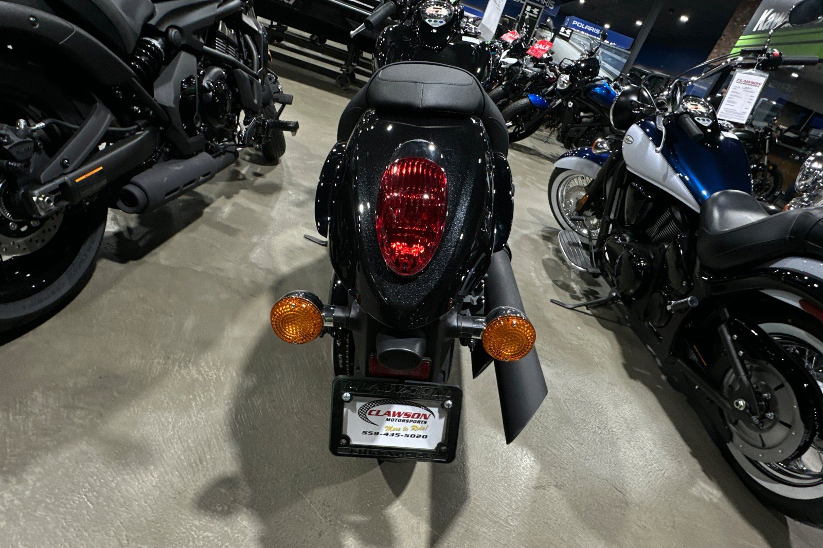 2026 Kawasaki Vulcan® 900 Custom 5