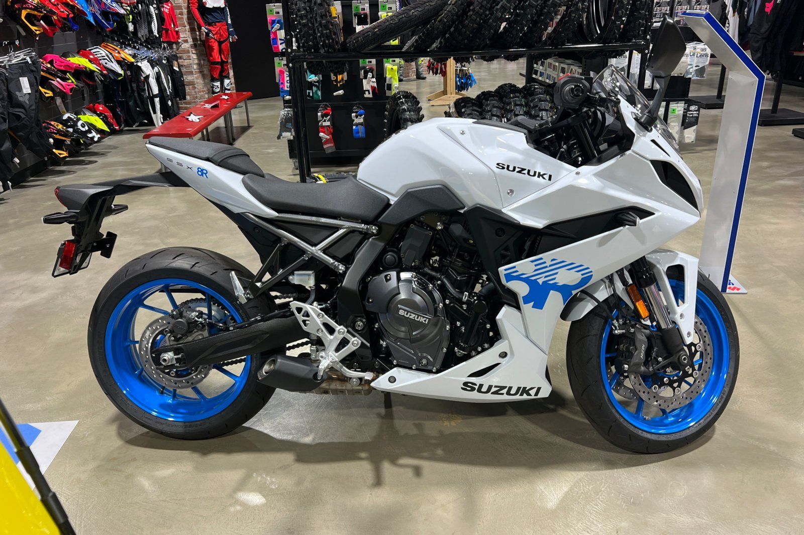 New 2026 Suzuki GSX-8R, Fresno CA | Specs, Price, Photos | Pearl