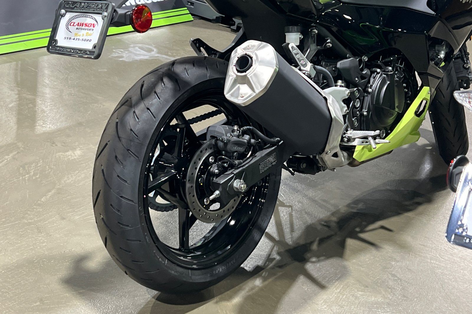 2026 Kawasaki Ninja® 500 ABS 10