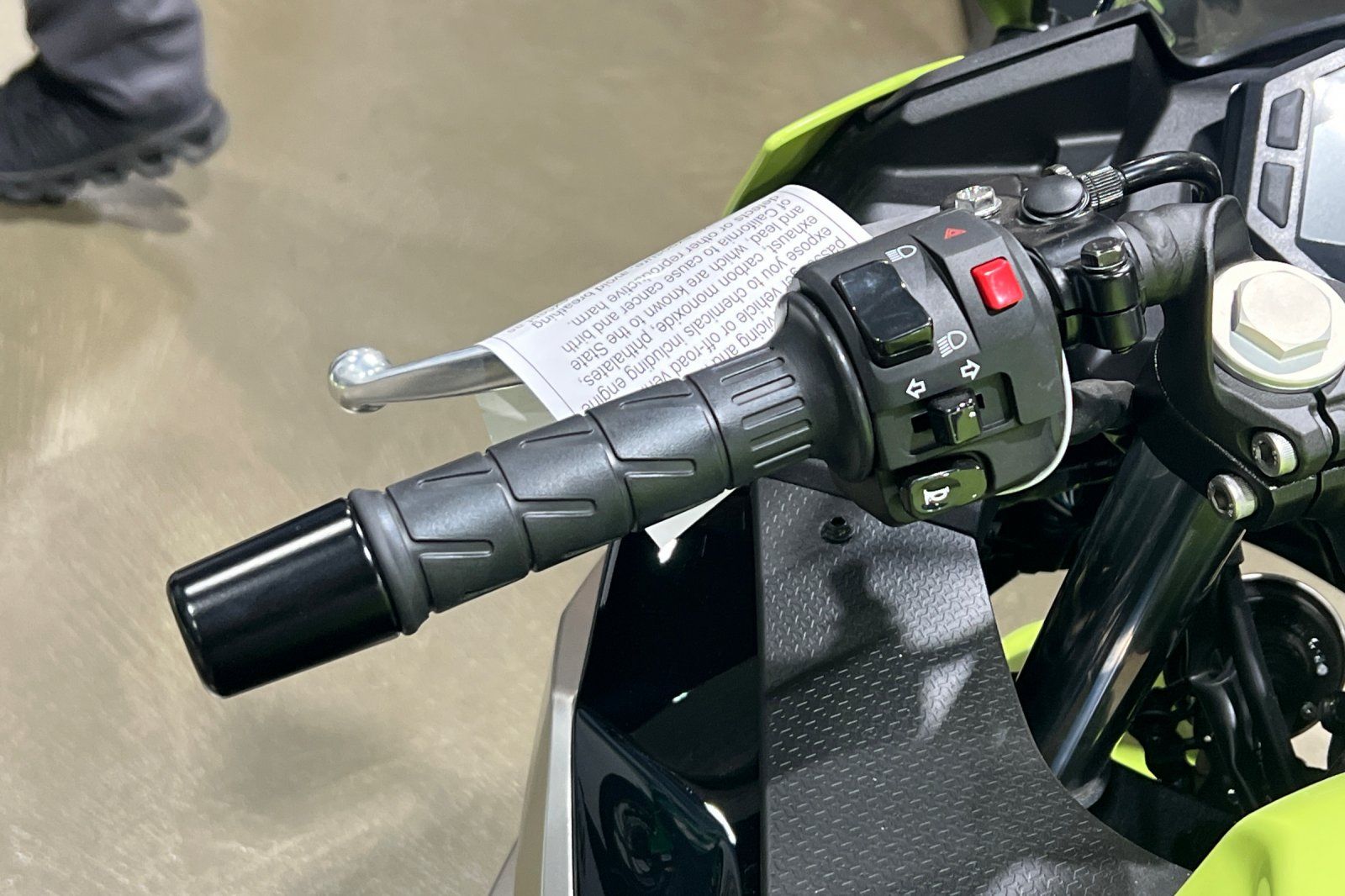 2026 Kawasaki Ninja® 500 ABS 12