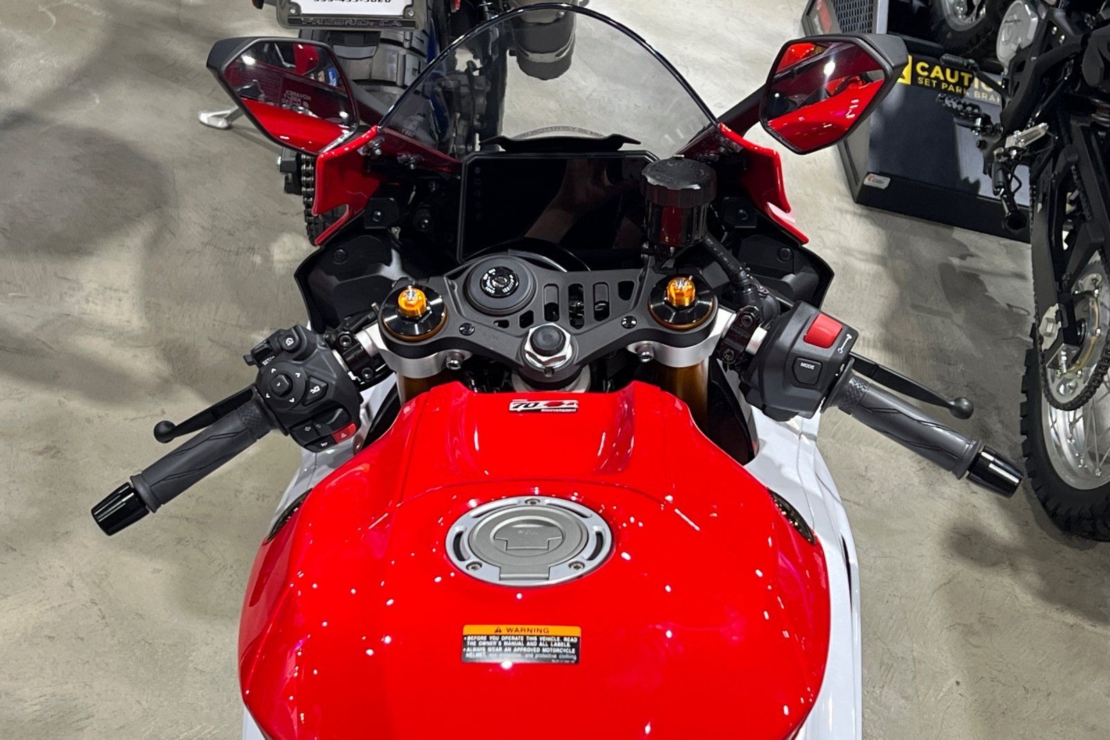 2026 Yamaha YZF-R7 11