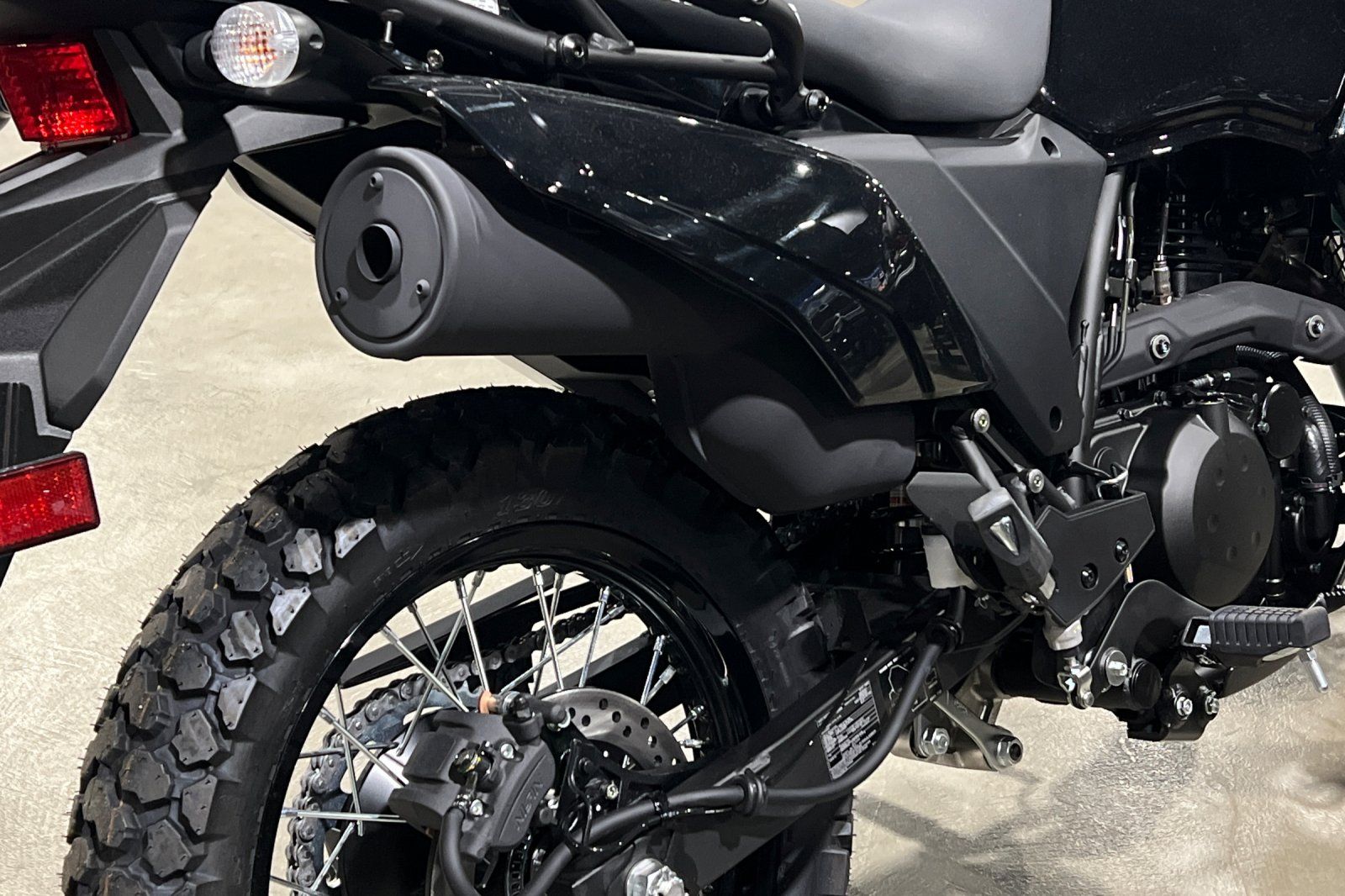 2026 Kawasaki KLR®650 S ABS 10