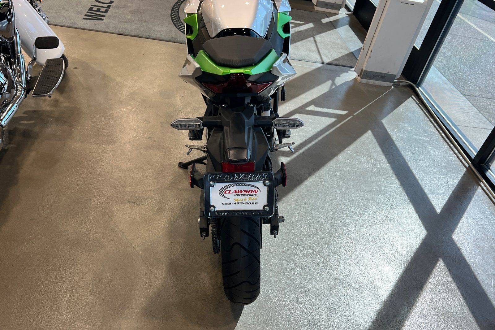 2024 Kawasaki Ninja e-1 ABS 4