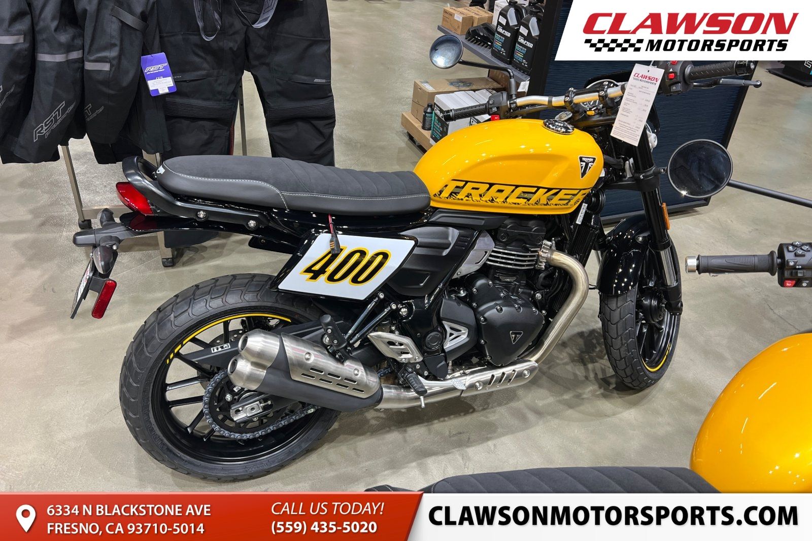 2027 Tracker 400