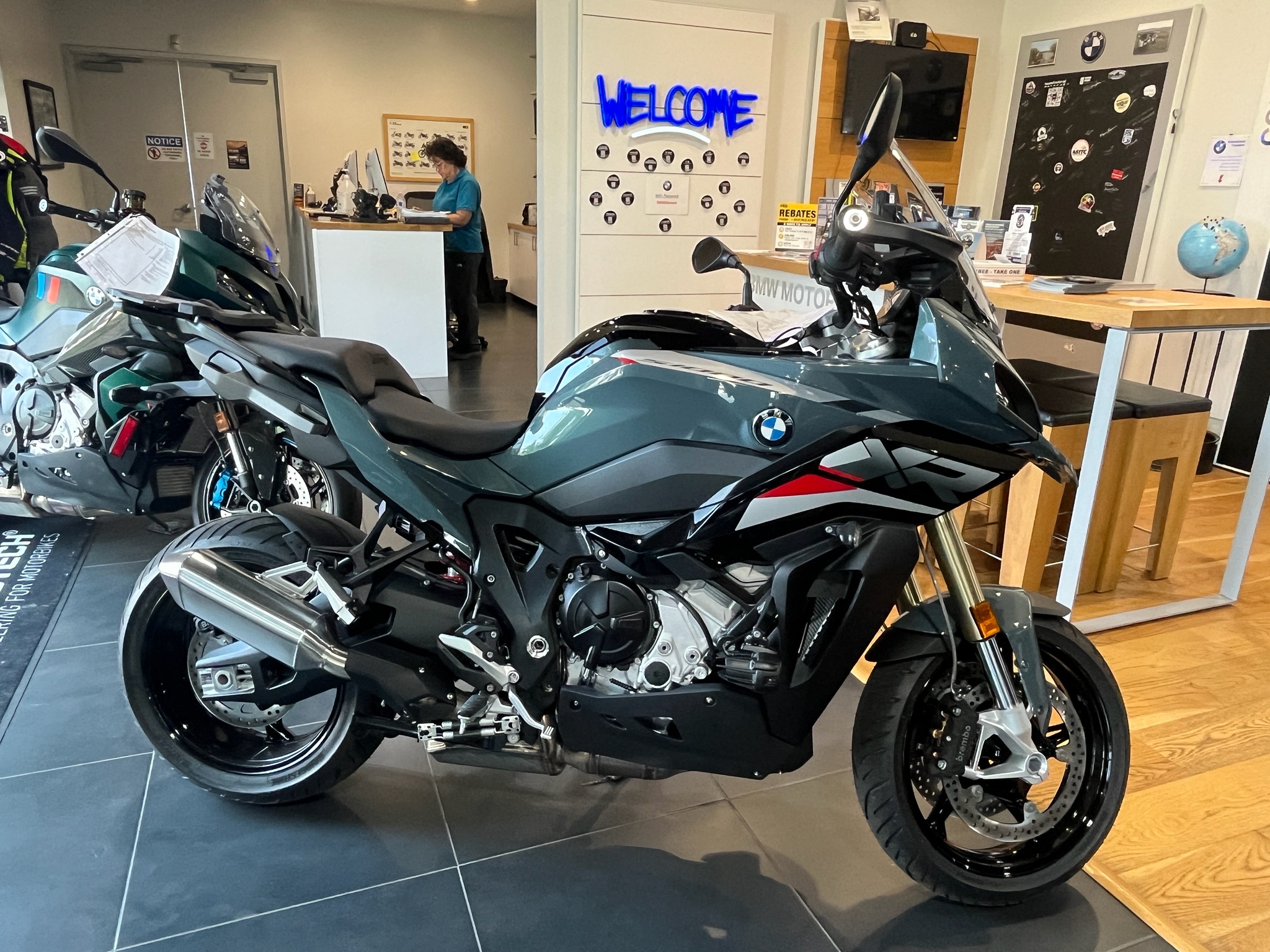 2026 BMW S 1000 XR