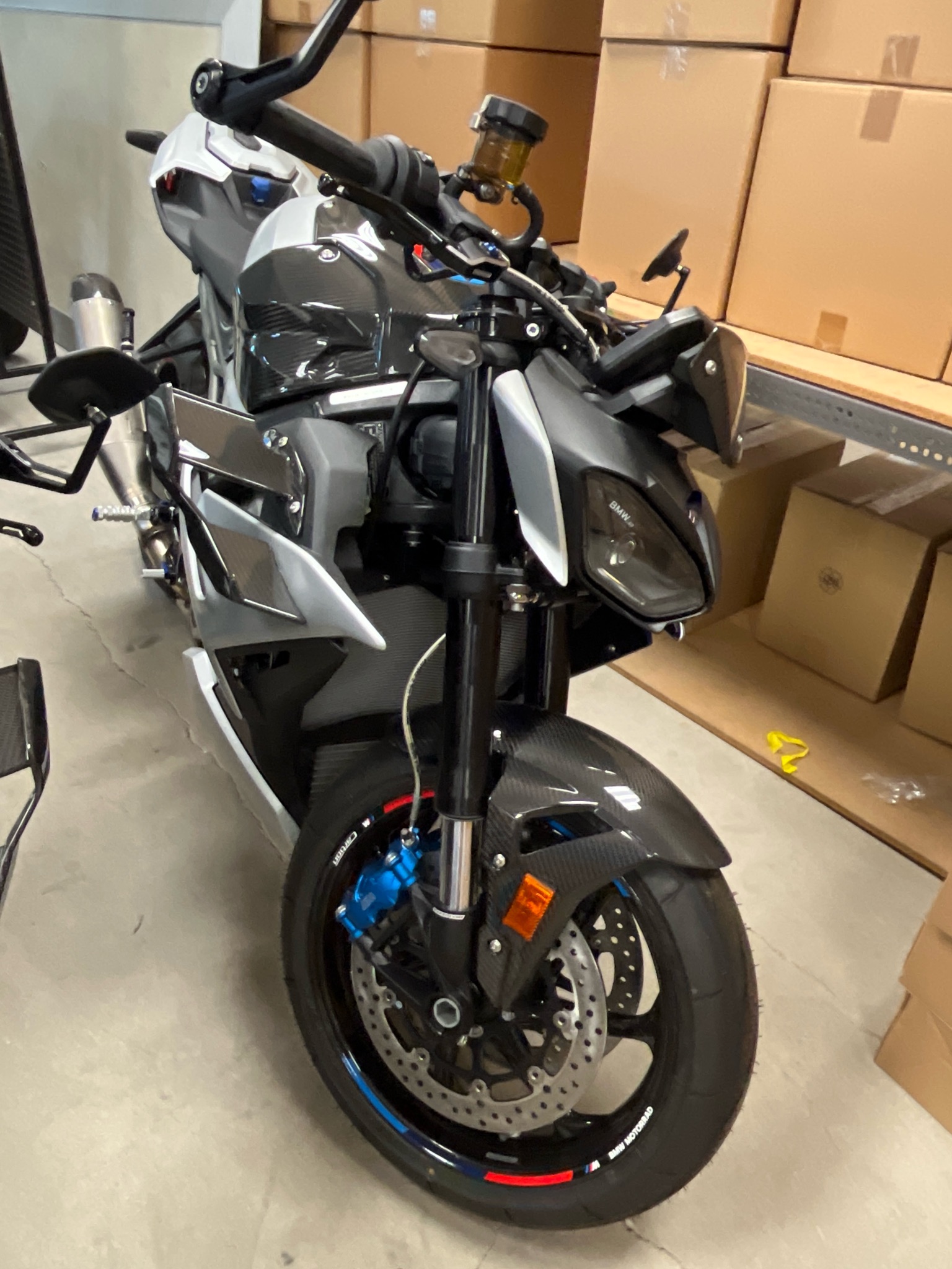 2026 BMW M 1000 R