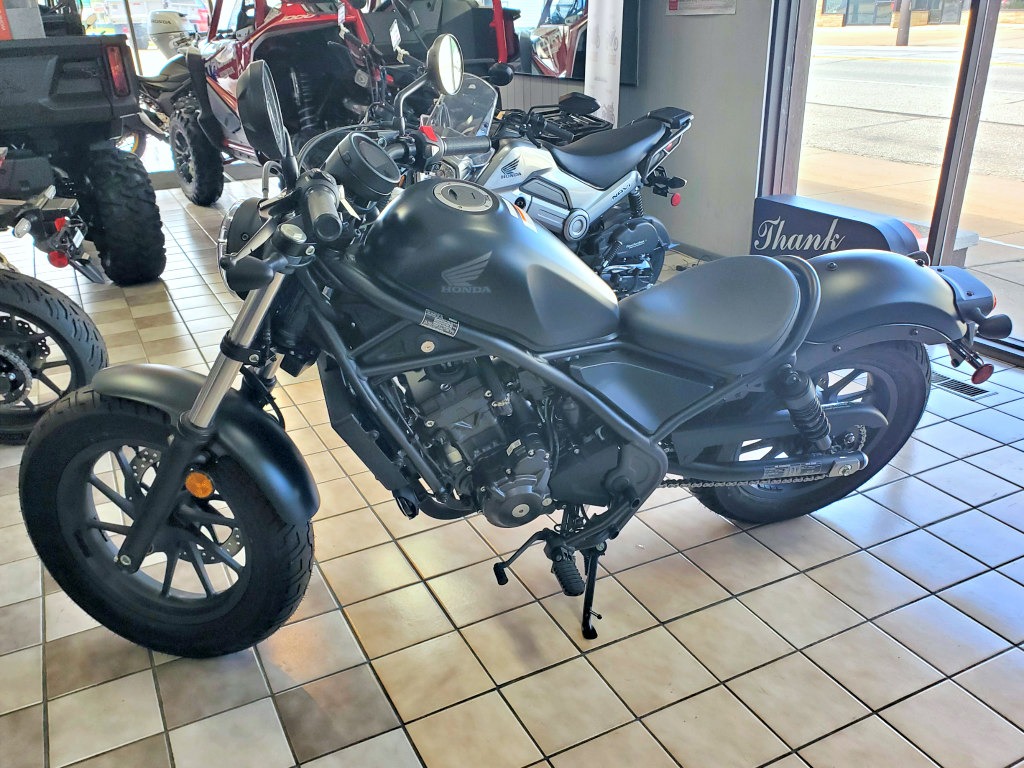 2025 Honda Rebel 300 4