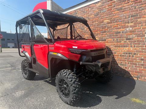 2026 Honda Pioneer 1000-5 Deluxe — photo 1 of 3