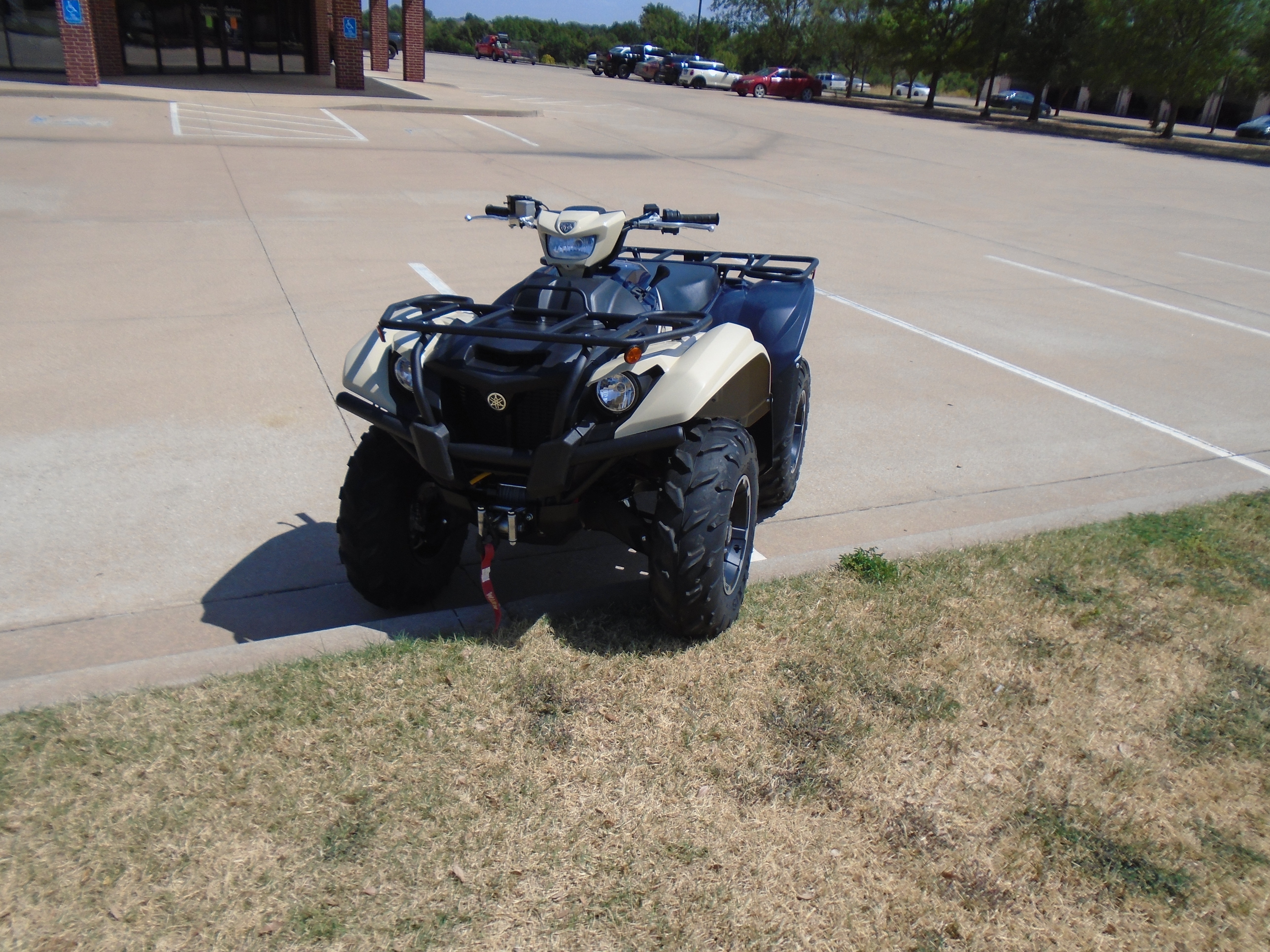 2025 Yamaha Kodiak 700 EPS SE