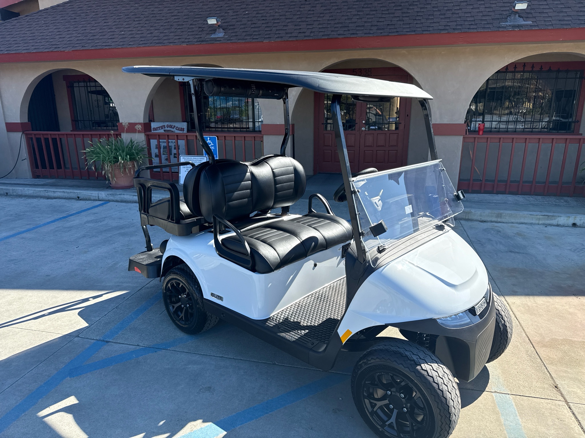 2027 EZGO RXV