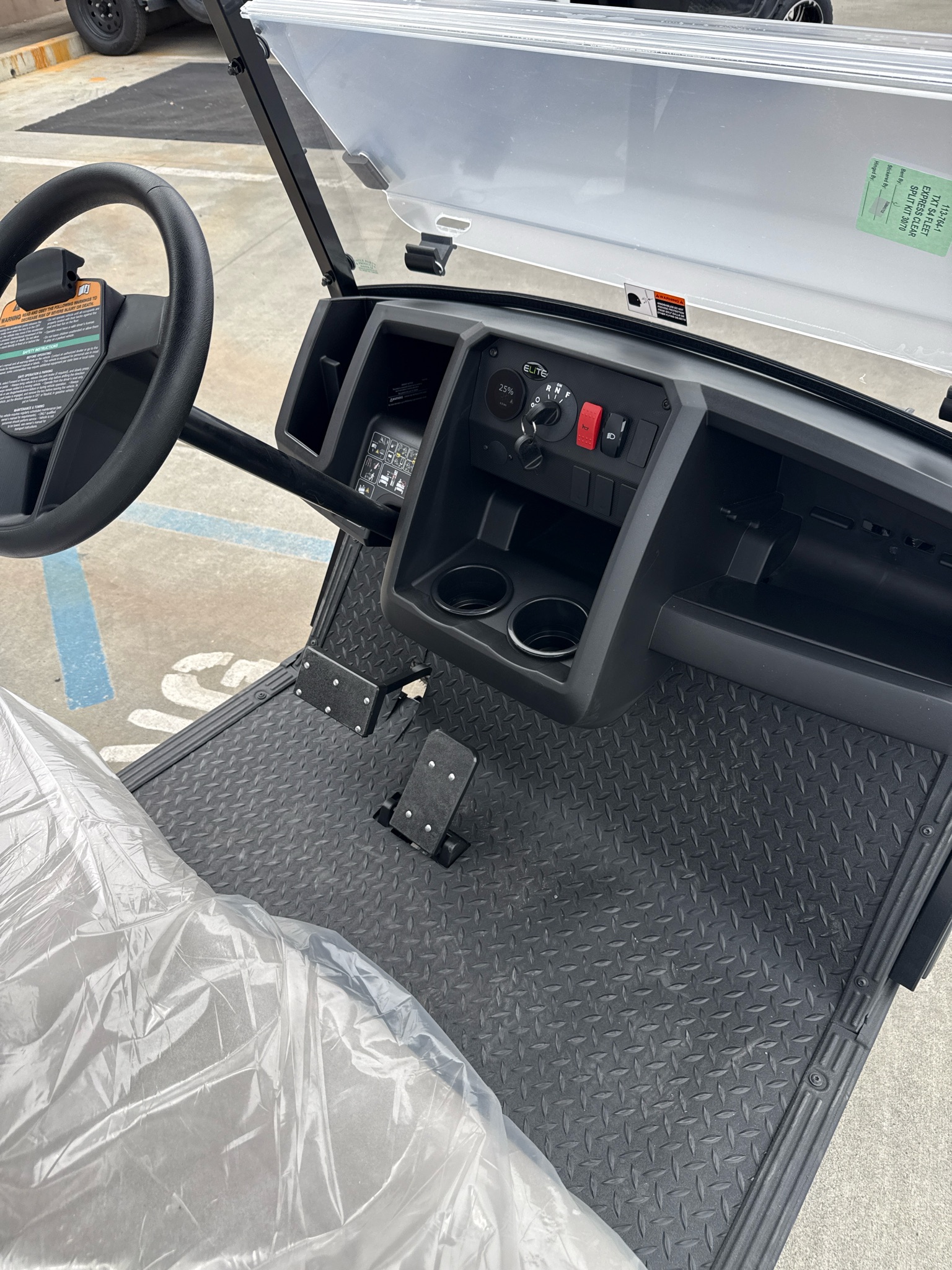 2027 Cushman Hauler photo 3