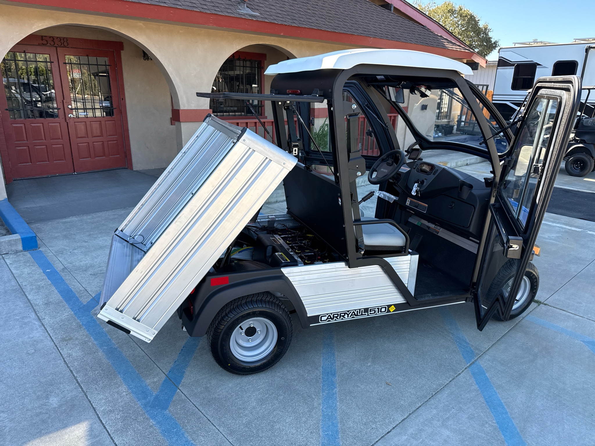 2027 Club Car Carryall photo 9