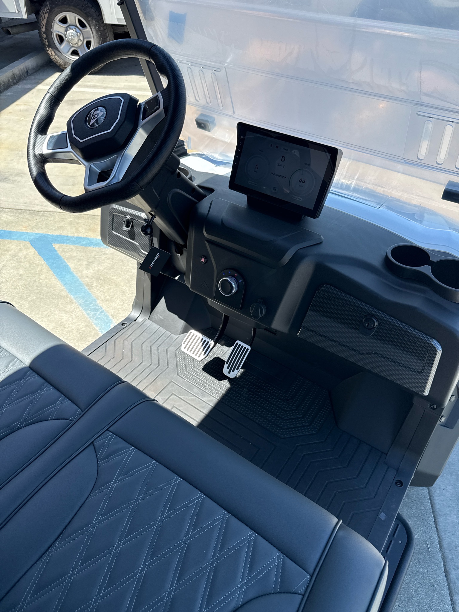 2025 Denago Rover photo 3