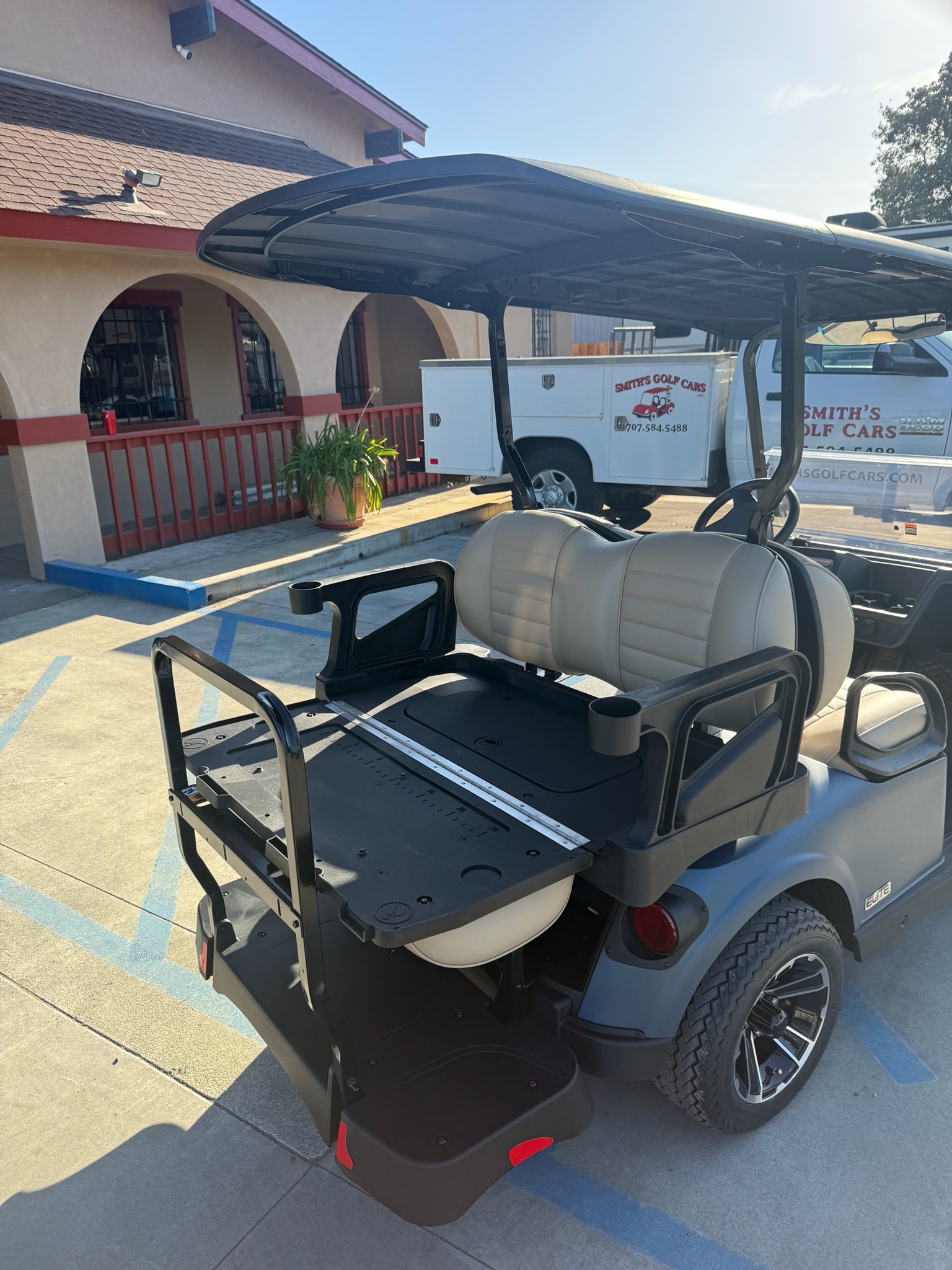 2027 EZGO RXV photo 6