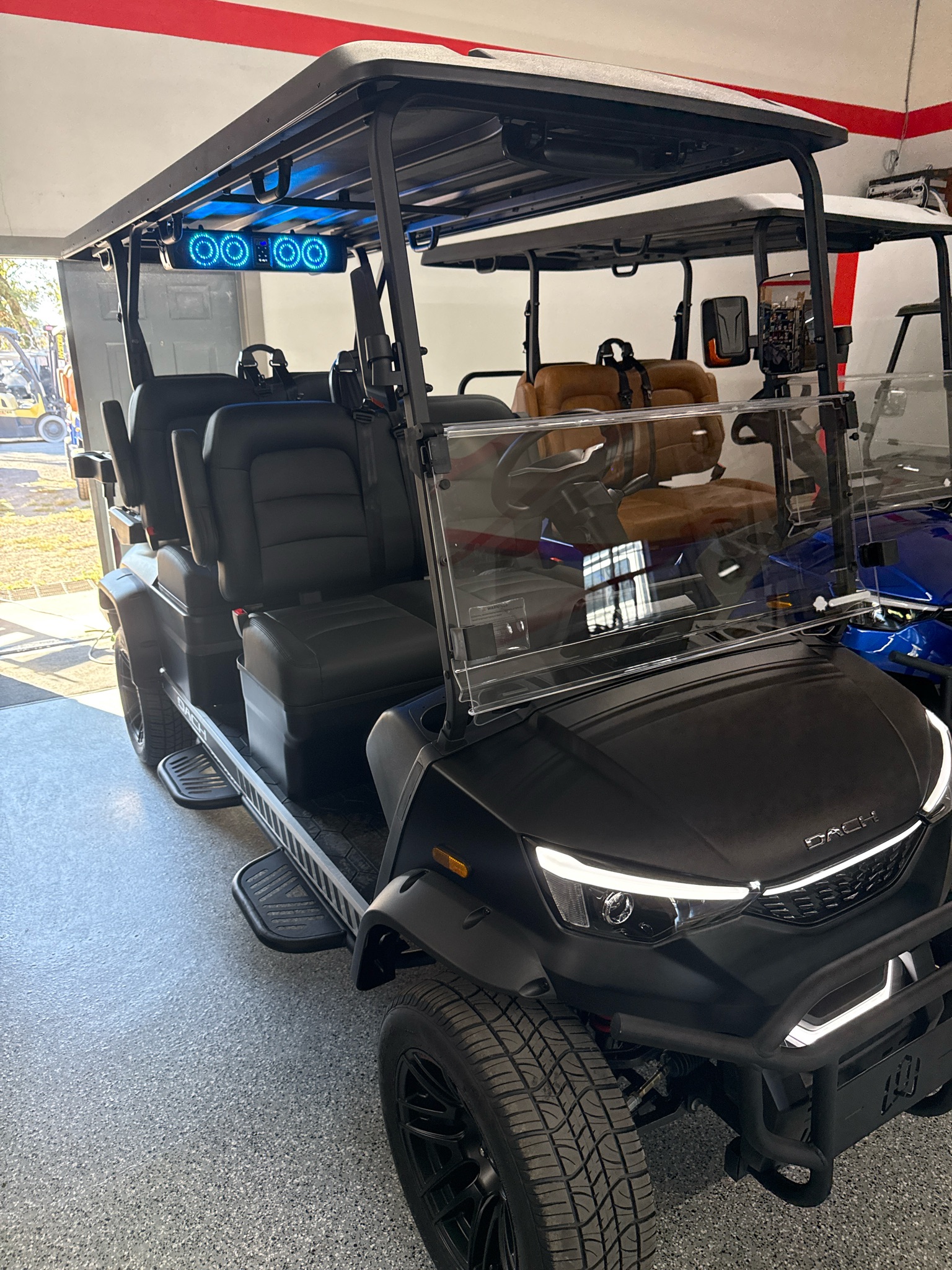 2027 Dach Vehicles