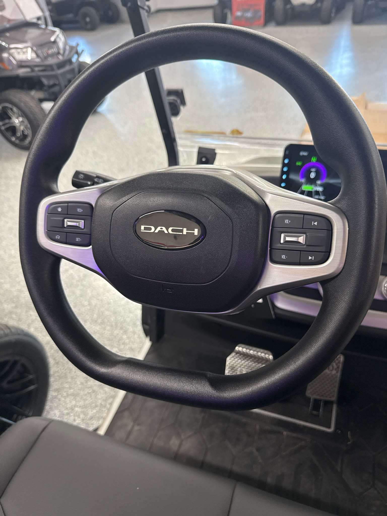 2027 Dach Vehicles photo 4