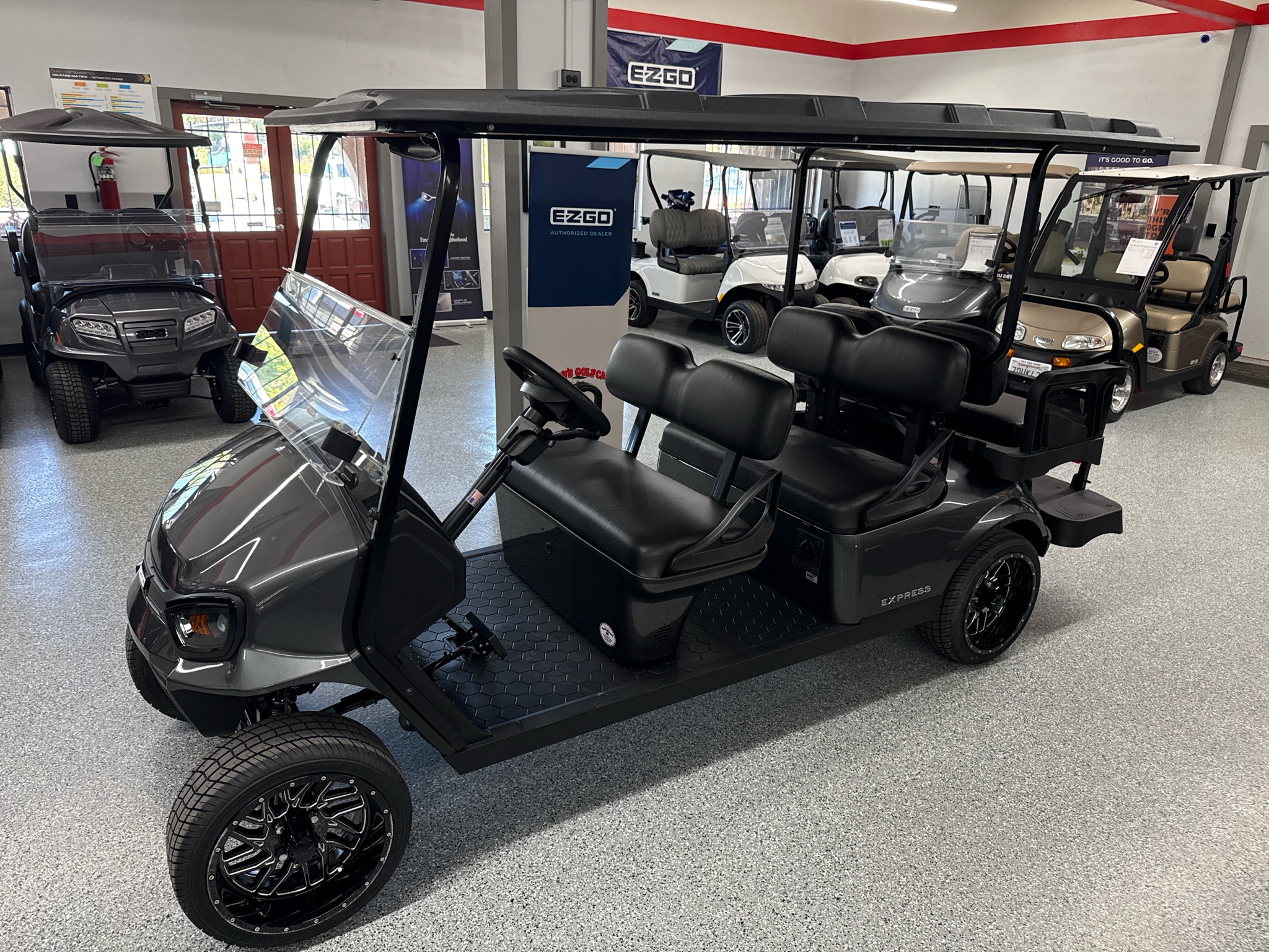 2027  Express 6 Touring S ELiTE Lithium 1