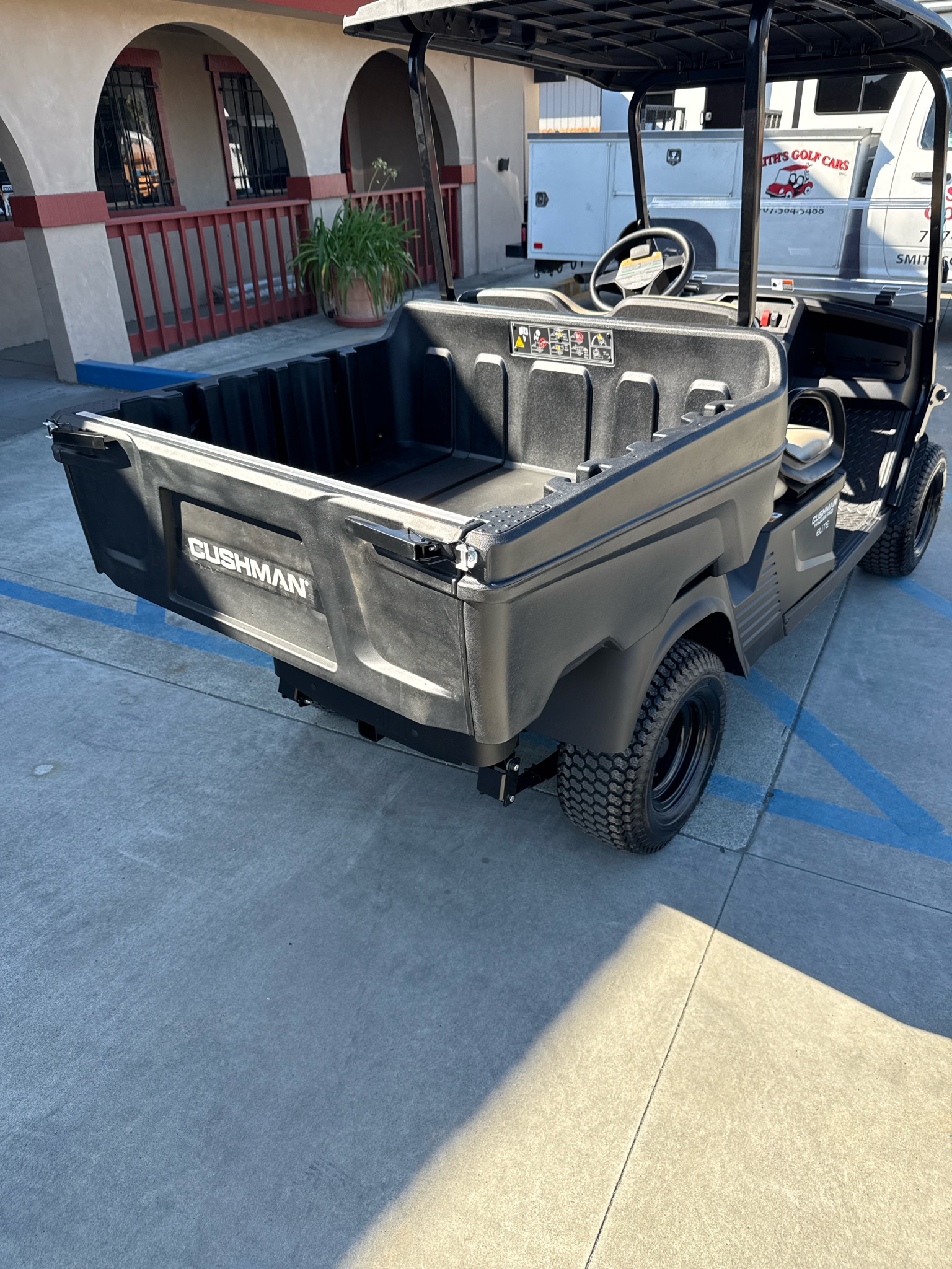 2027 Cushman Hauler photo 4