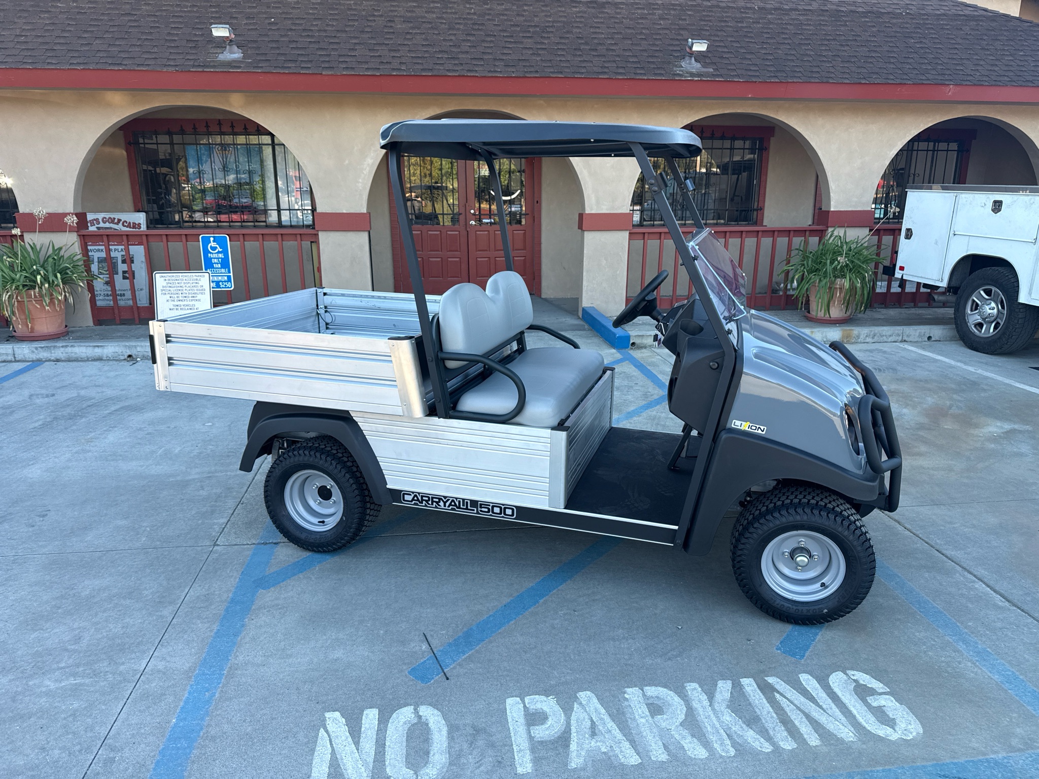 2027 Club Car Carryall photo 2
