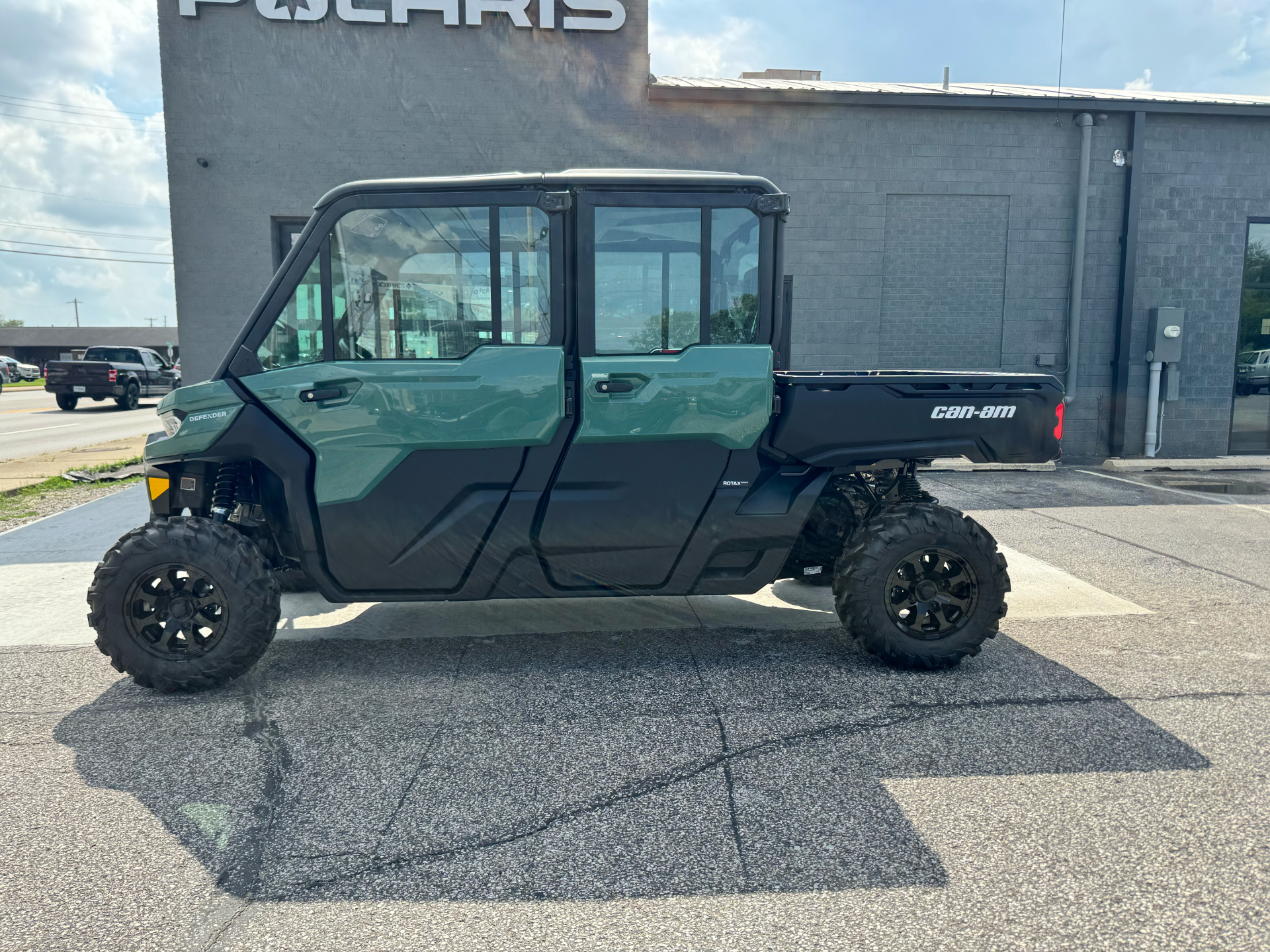 2026 Can-Am Defender MAX DPS CAB HD10 in Seymour, Indiana - Photo 1
