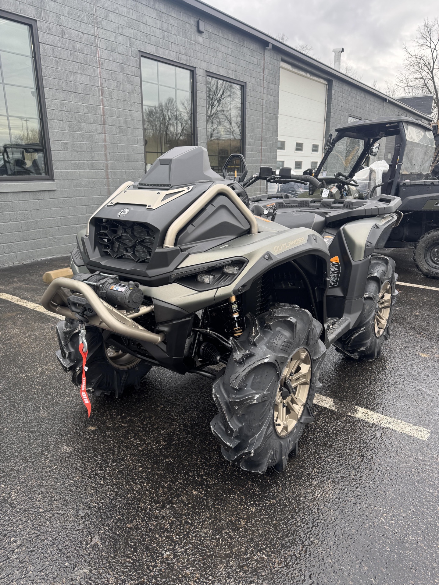 2026 Can-Am Outlander X MR 1000R in Seymour, Indiana - Photo 2