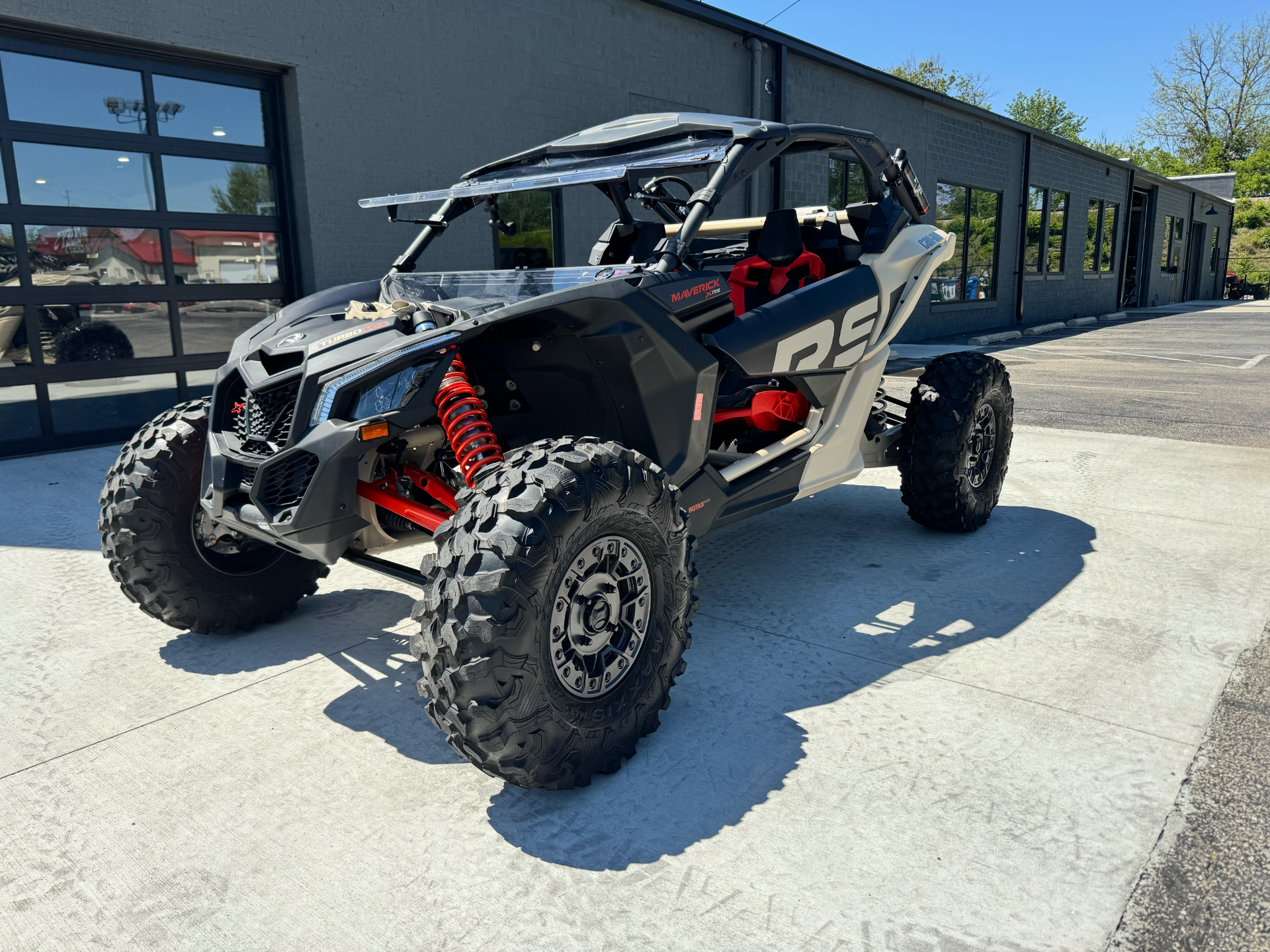 2023 Can-Am Maverick X3 X RS Turbo RR with Smart-Shox 72 in Seymour, Indiana - Photo 2