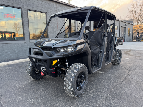 2026 Can-Am Defender MAX XT HD9 in Seymour, Indiana - Photo 2